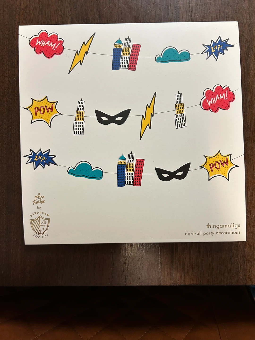 Party items - Superhero theme