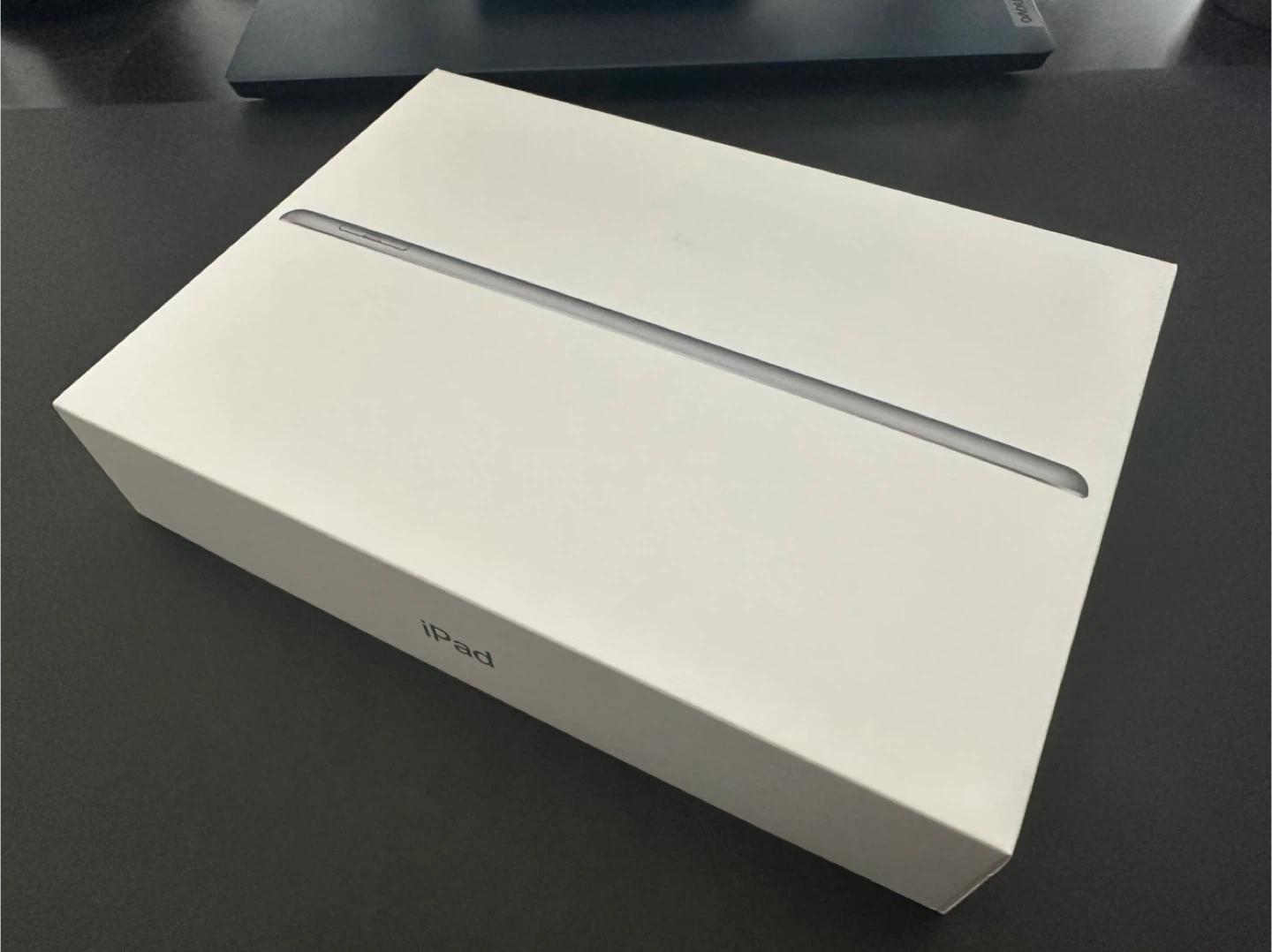 Apple iPad (6th Gen) Wi-Fi + Cellular 32GB - photo 3