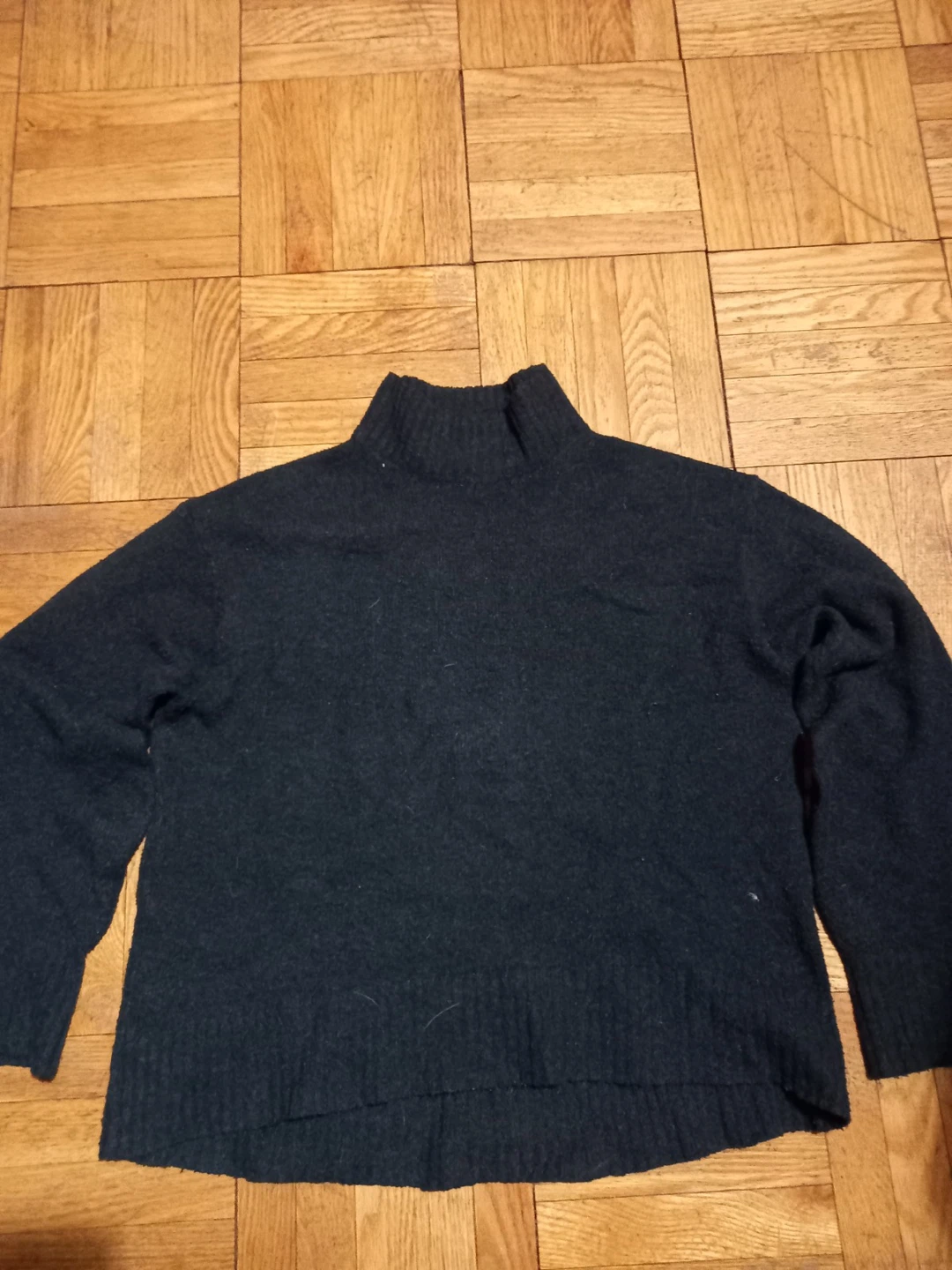 MAKA Black Turtleneck Sweater Size S/CH