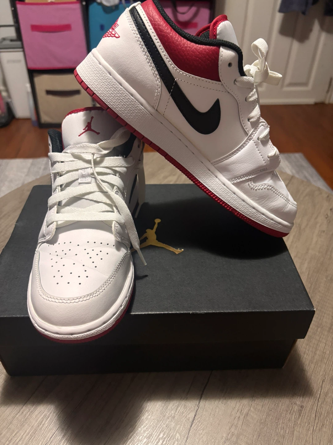 Air Jordan 1 Low SE Shoes - White/Gym Red