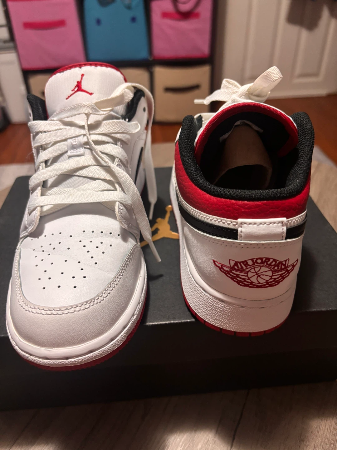 Air Jordan 1 Low SE Shoes - White/Gym Red - photo 5