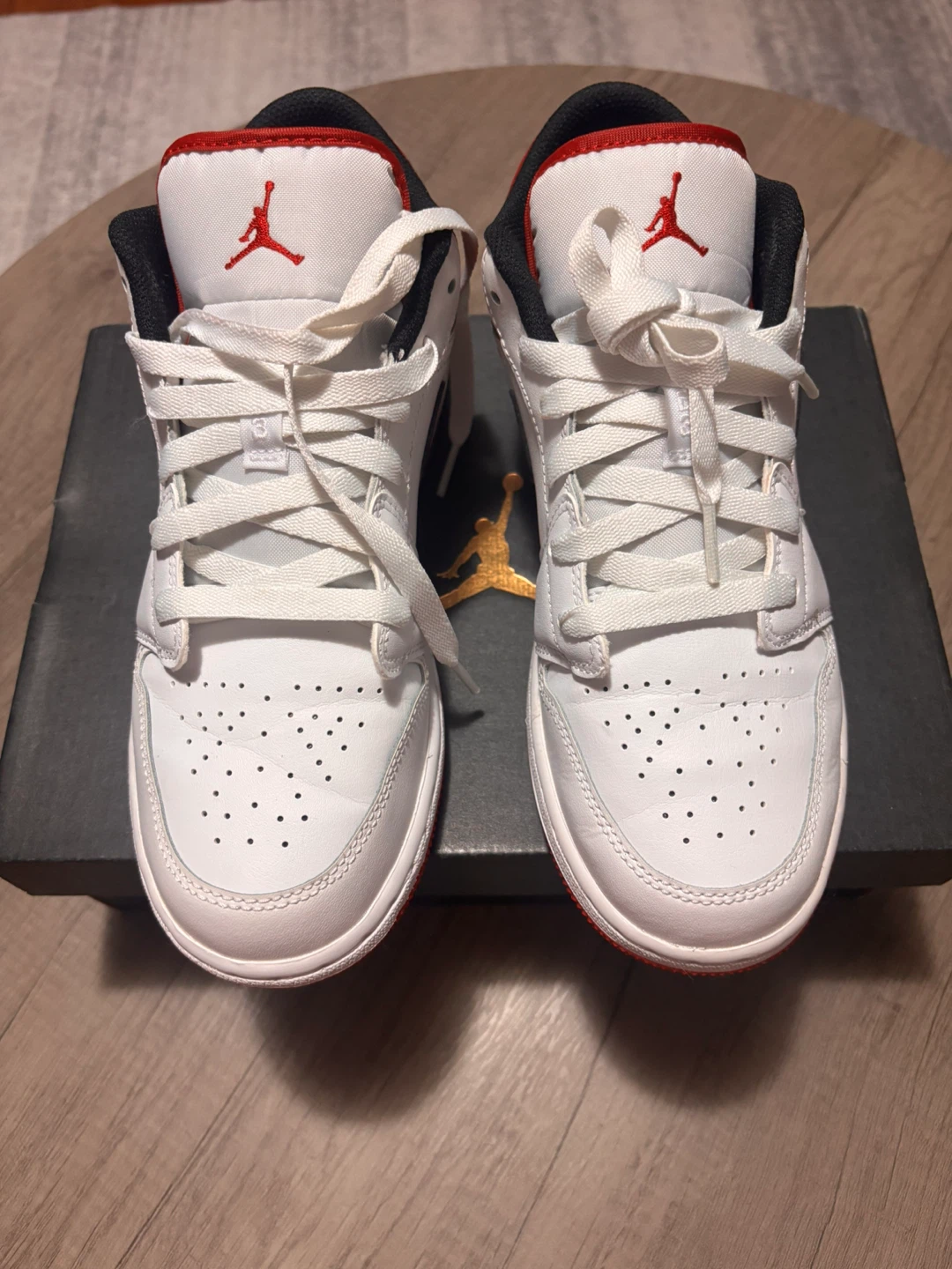 Air Jordan 1 Low SE Shoes - White/Gym Red - photo 2