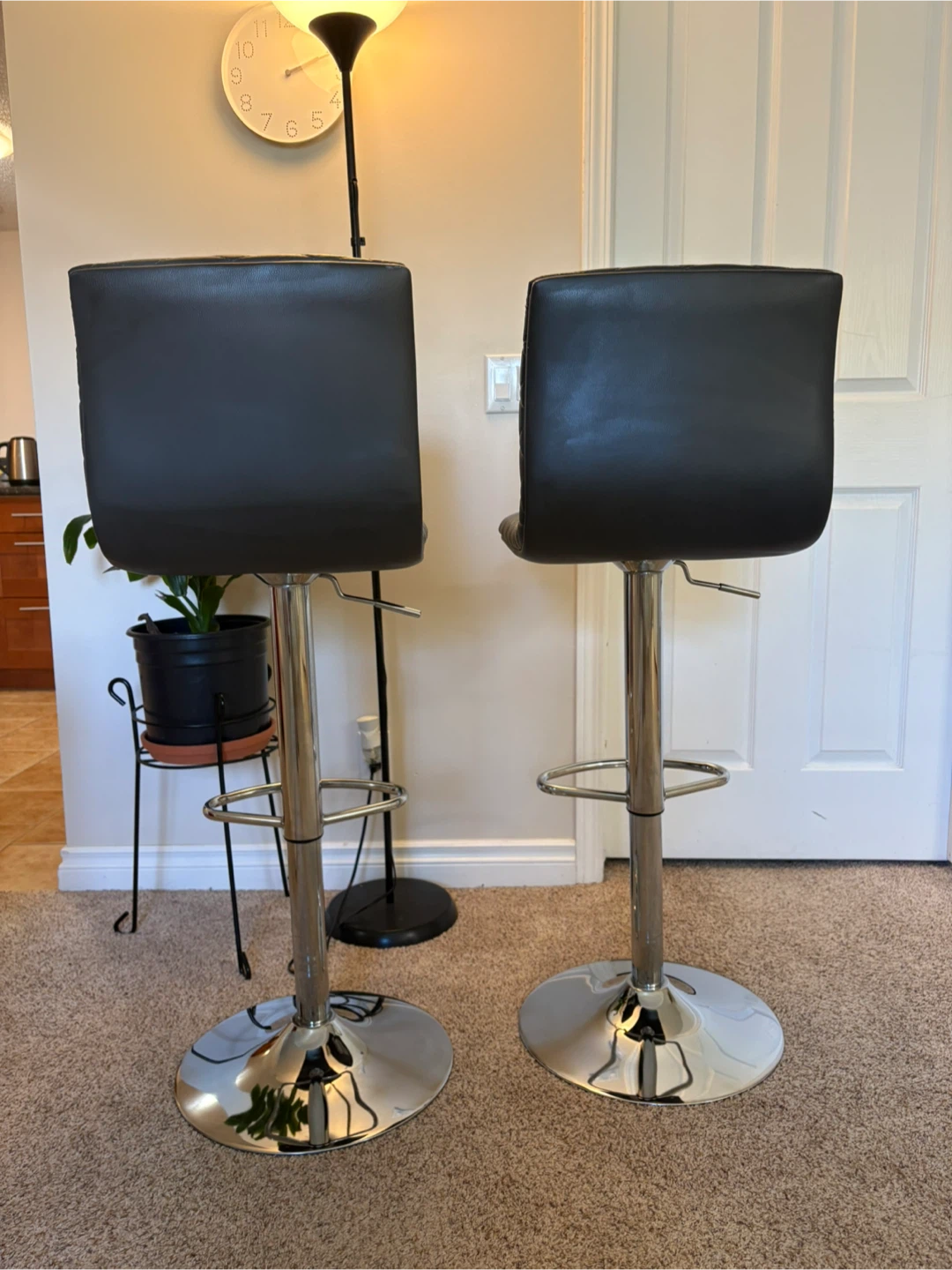 Set of 2 Grey Adjustable Bar Stools - photo 4