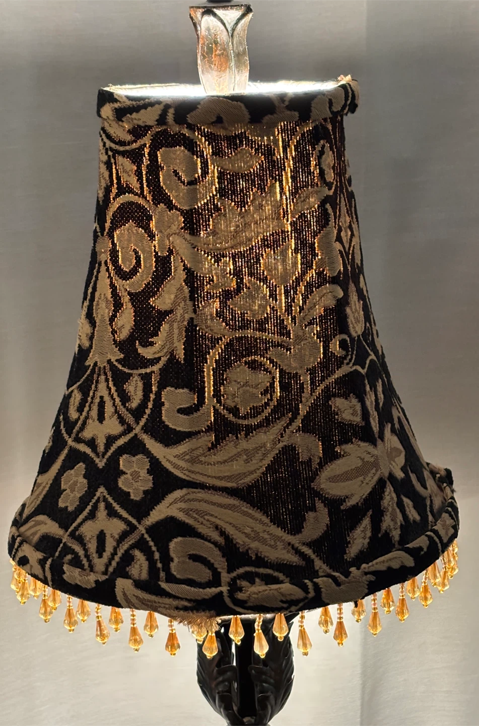 Decorative Table Lamp with Beaded Lampshade - photo 2