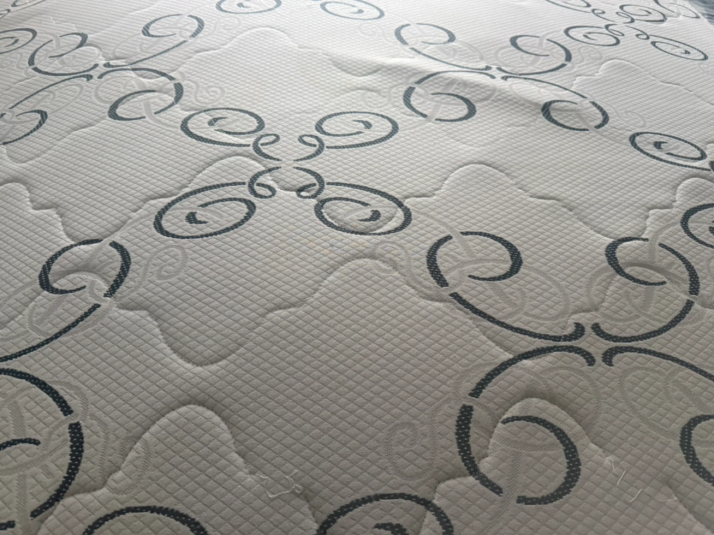 King size  Mattress - photo 2