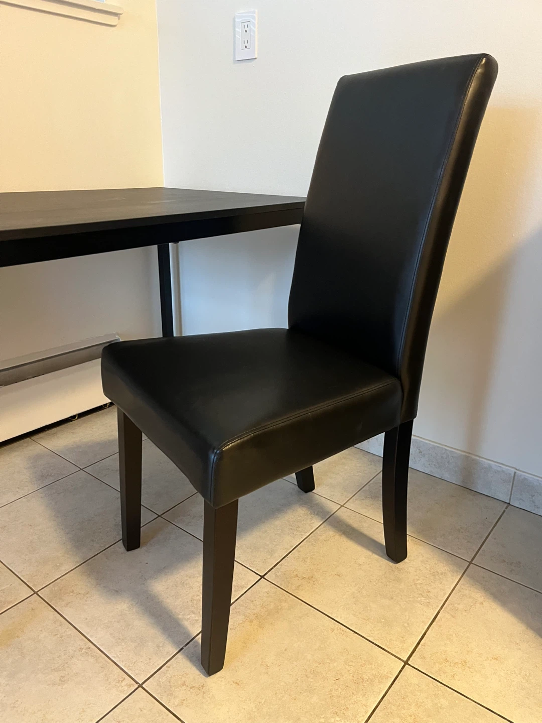 Dining Table and Chairs - photo 3