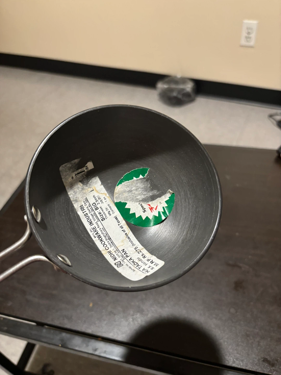 Nidhu Hard Anodized Tadka Pan