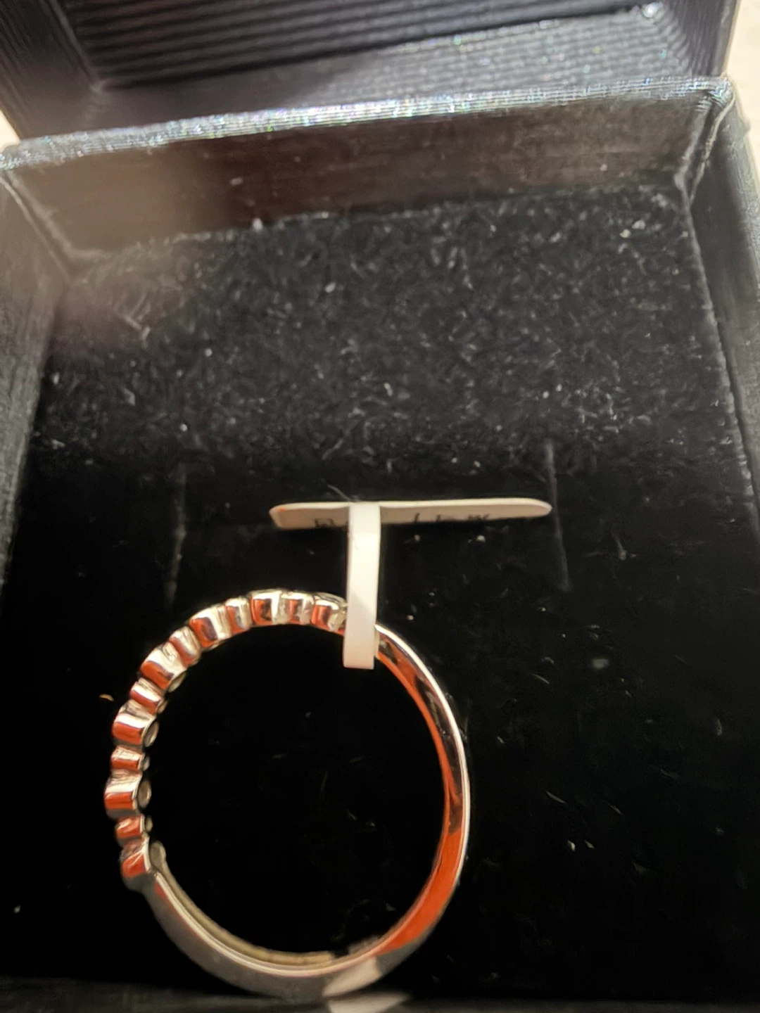 10K White Gold Diamond Ring size 6.5 - photo 3