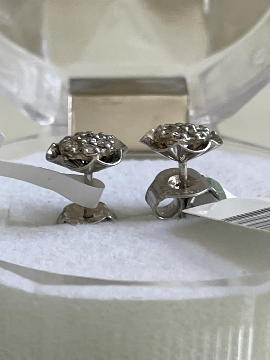 14k White Gold Natural Diamond earrings- Appraisal included - photo 2