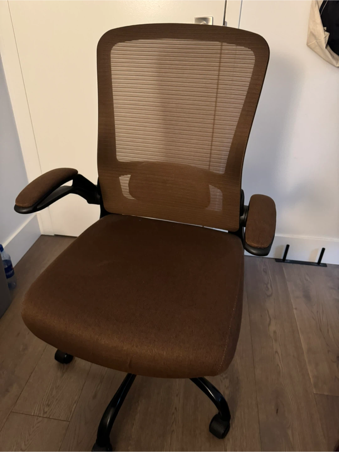Brown Mesh Back Office Chair - photo 3