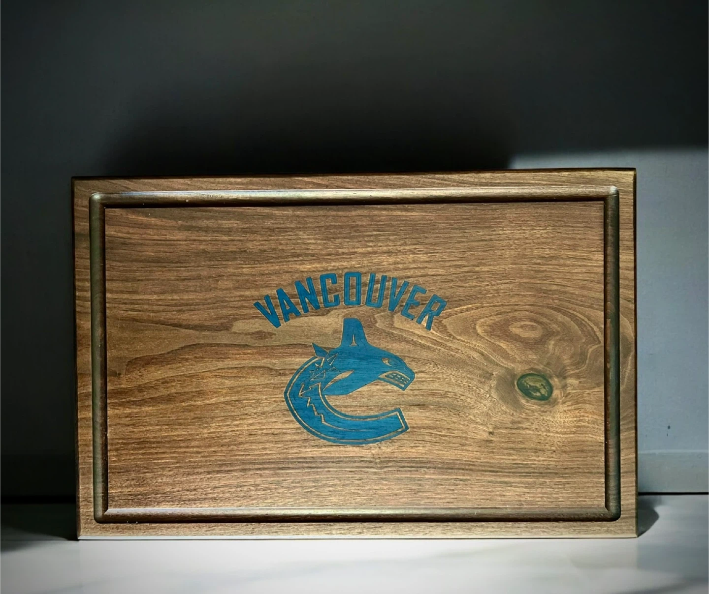 NHL Logo - Black Walnut Chopping Boards - photo 4