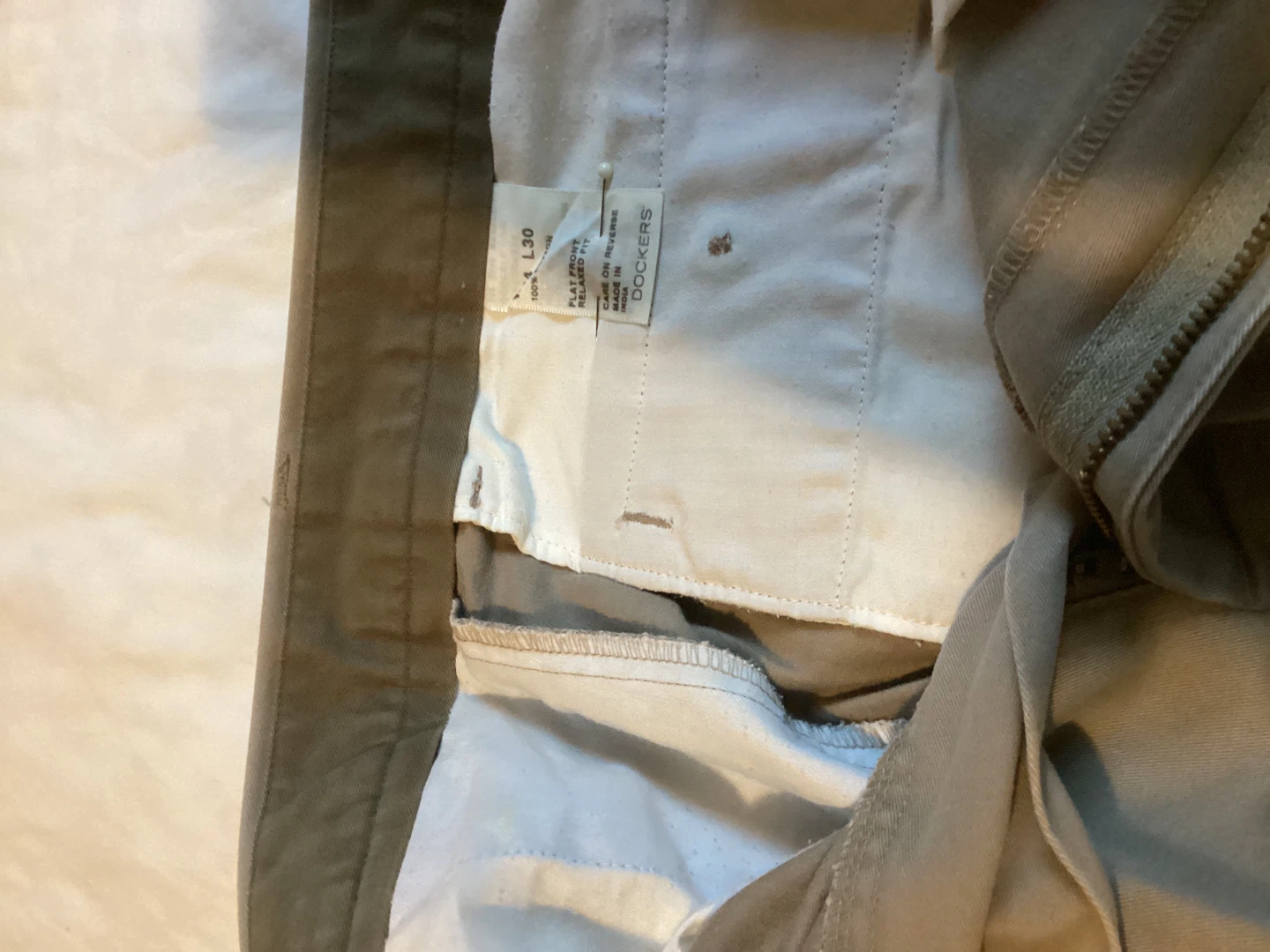 Dockers Flat Front Chinos Khaki Pants Size 34 waist  long 30 - photo 2