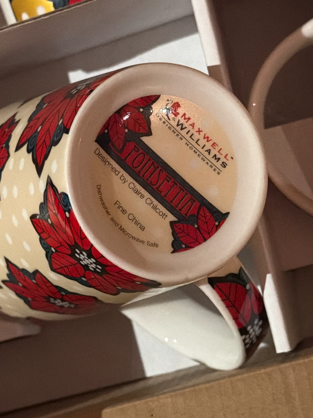 Maxwell Williams Poinsettia Set of 4 Mugs - photo 3