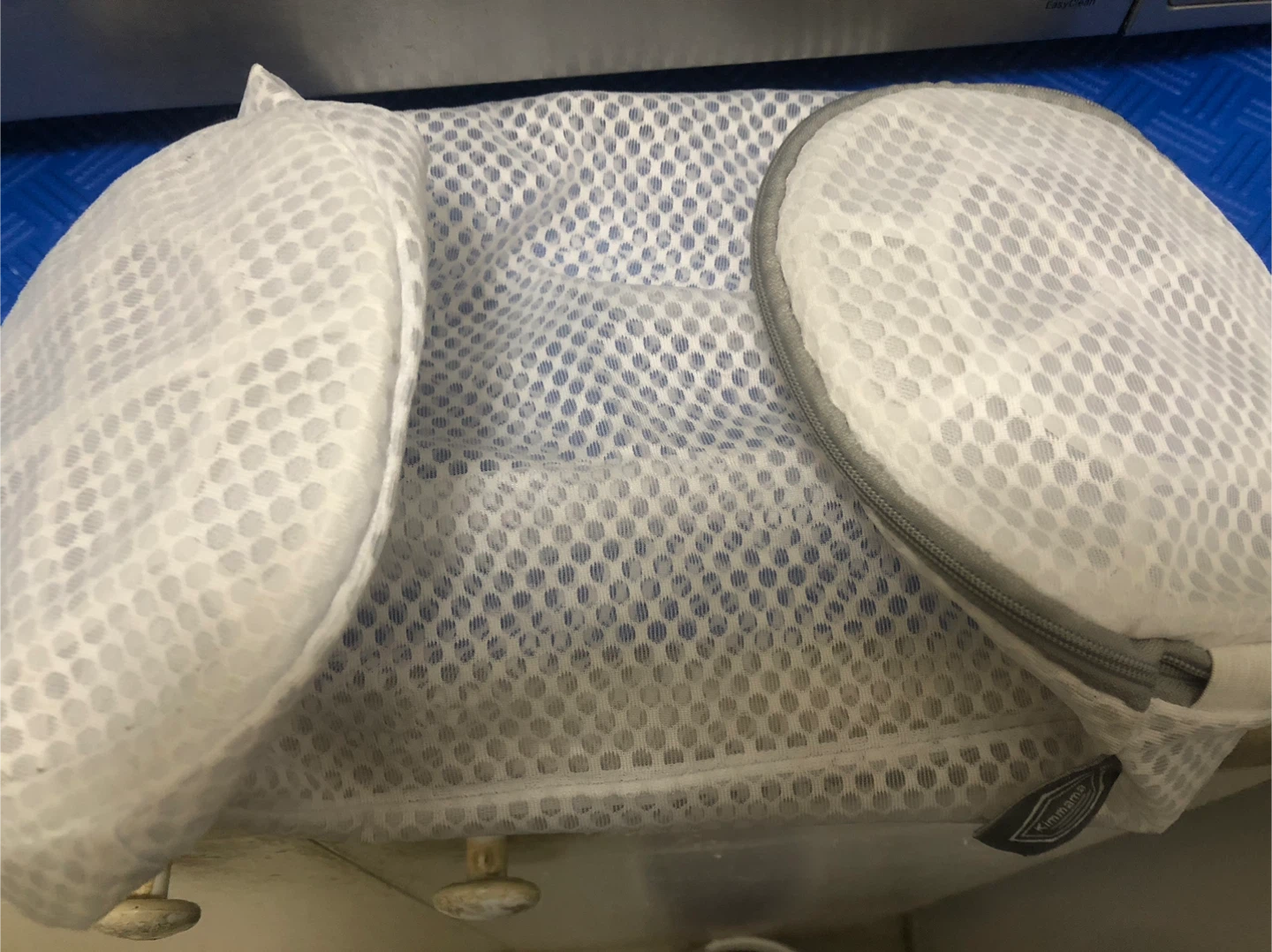 New -White Mesh Laundry shoe Bag with Zipper