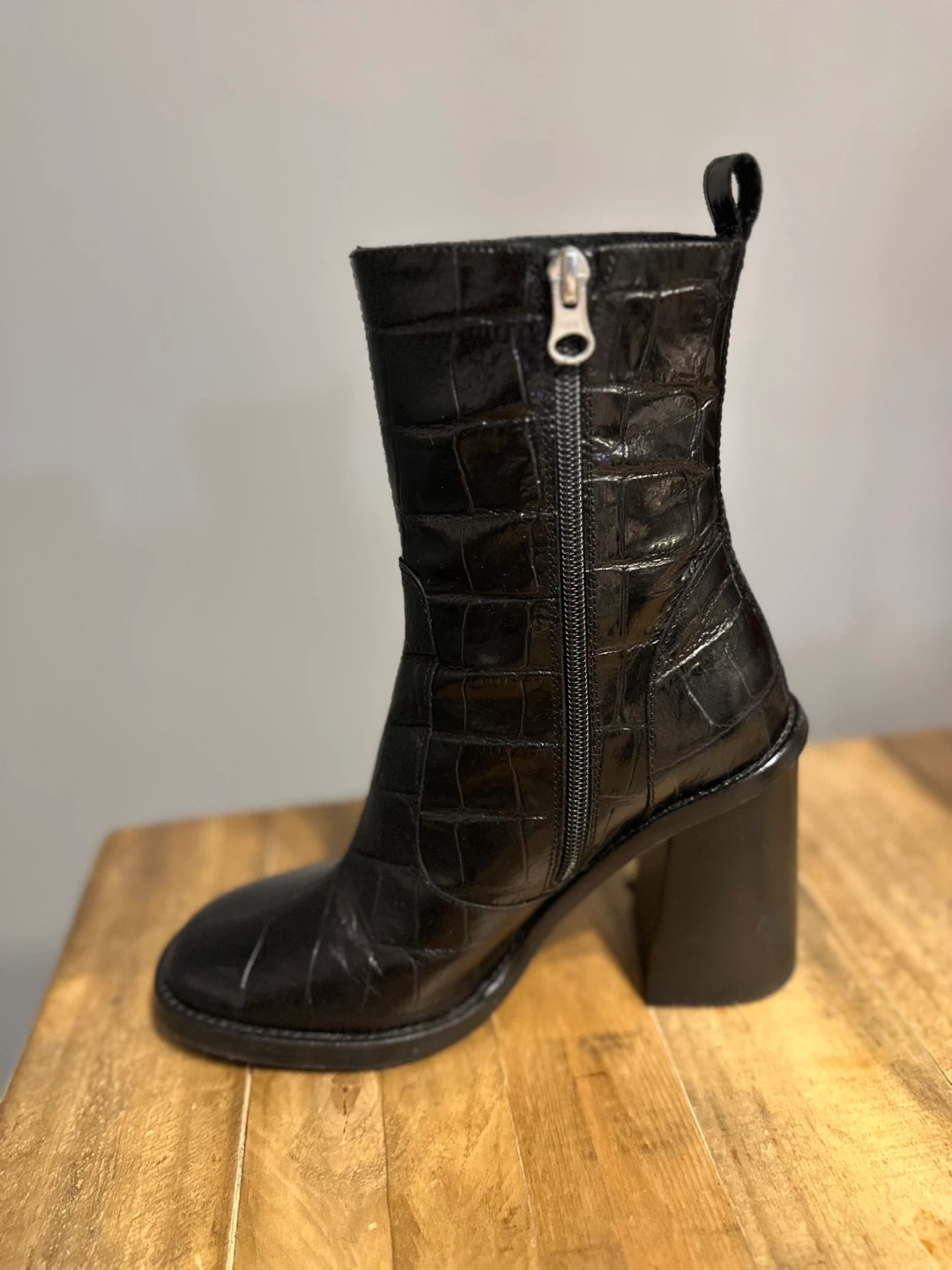 Black Croc Leather Heeled Boots - photo 3
