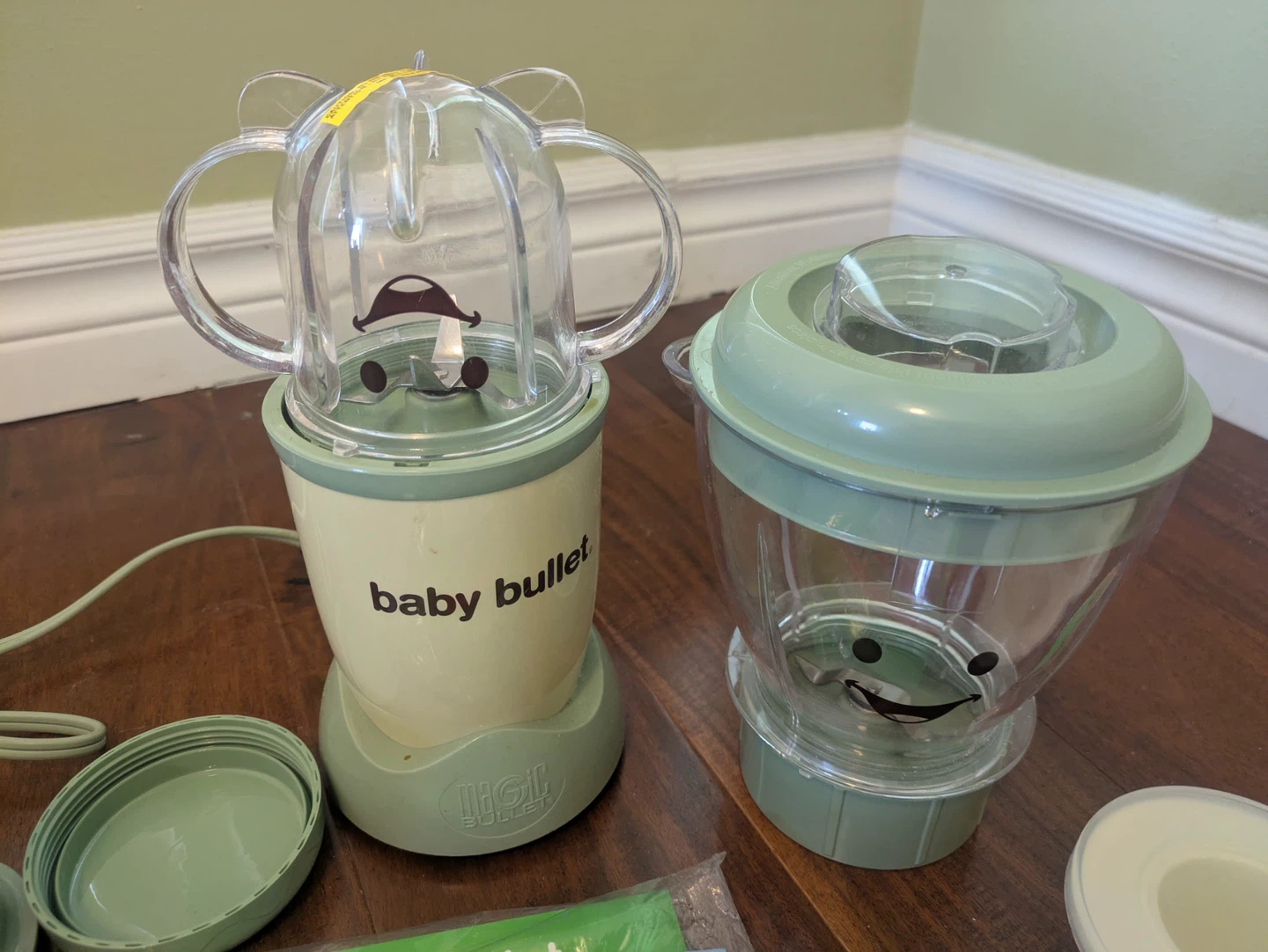 Baby Bullet Food Maker and Storage Containers - photo 2