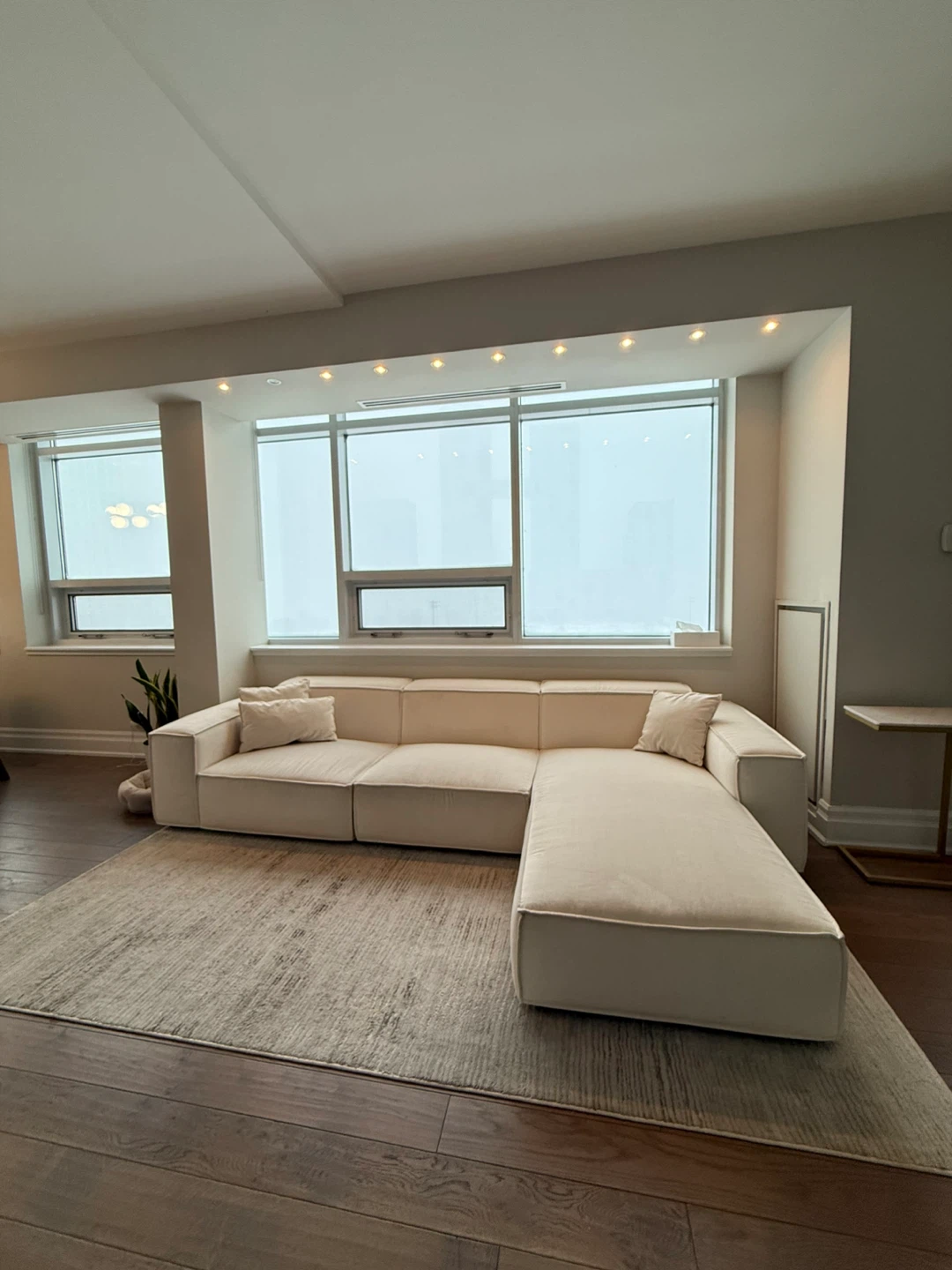 ROVE Concepts - Porter Sectional, off white - photo 2