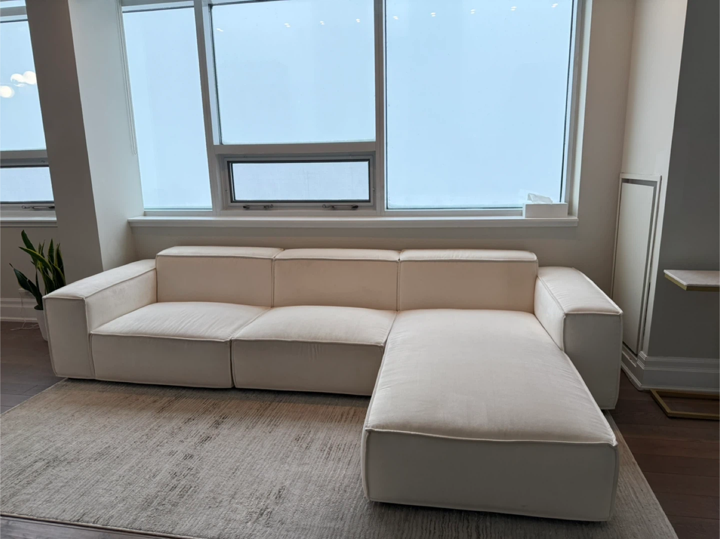 ROVE Concepts - Porter Sectional, off white