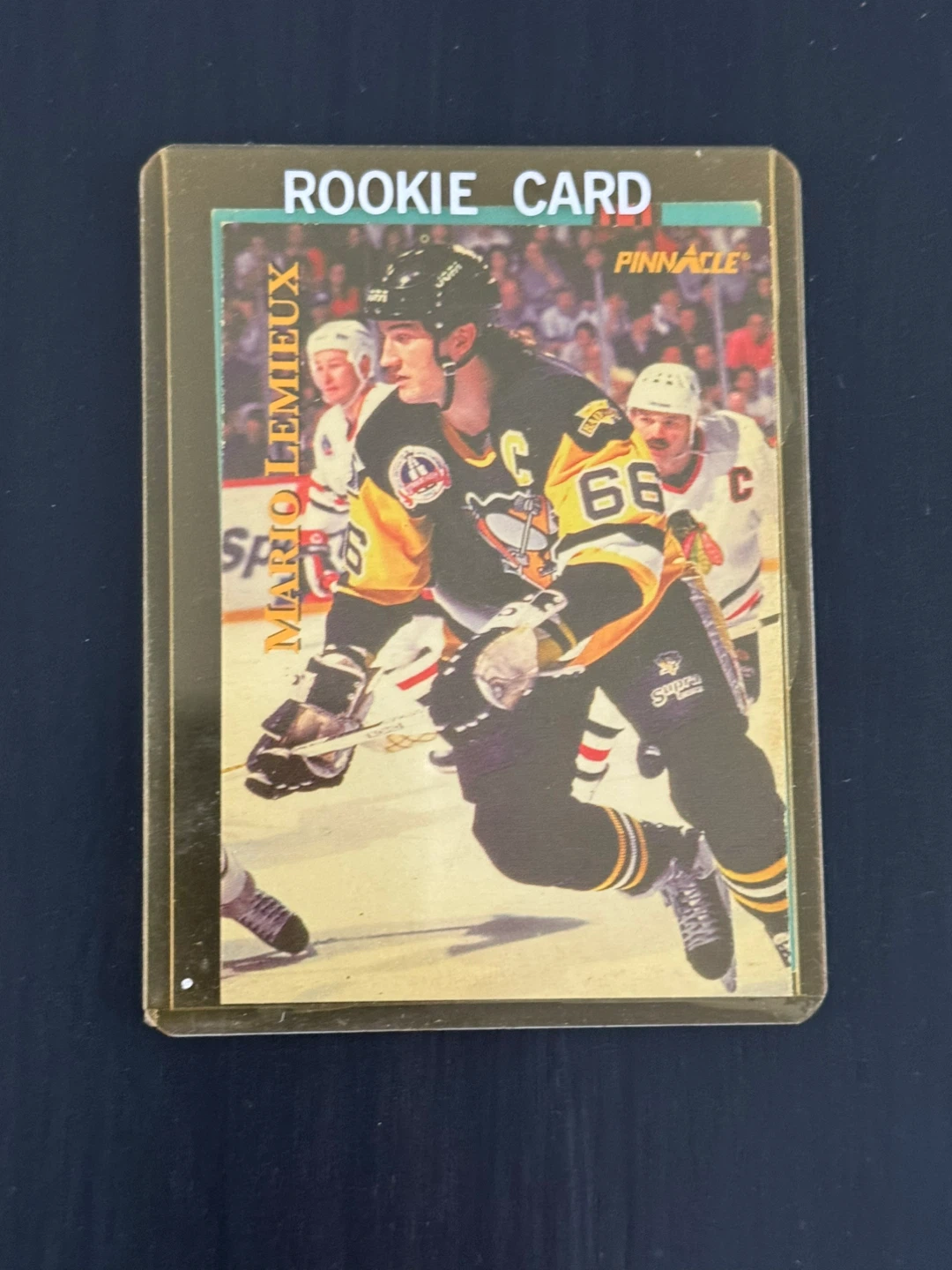 Box of 1990s Hockey Cards (Gretzky, Lemieux) - photo 5