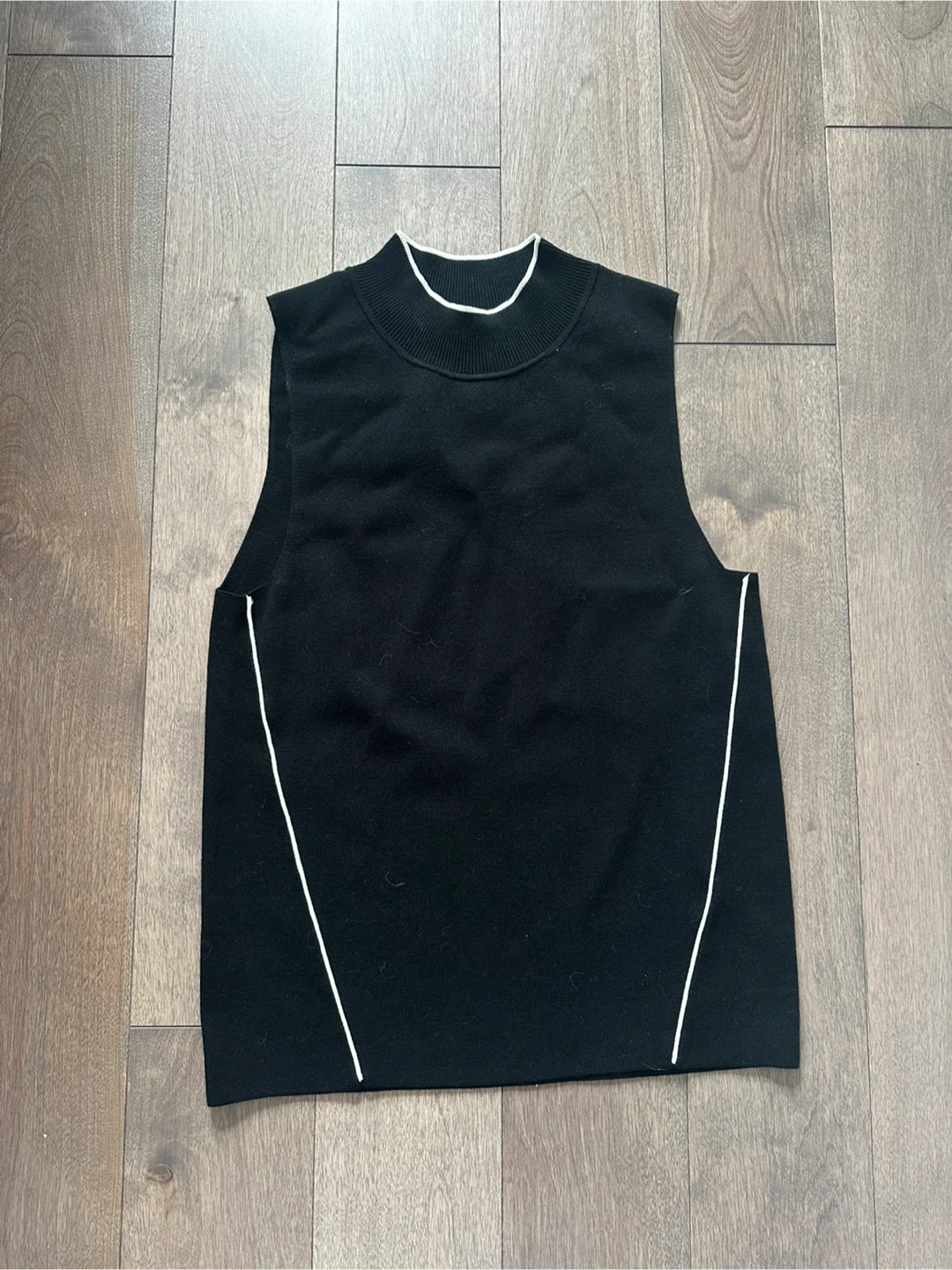 Banana Republic Black Sleeveless Mock Neck Top