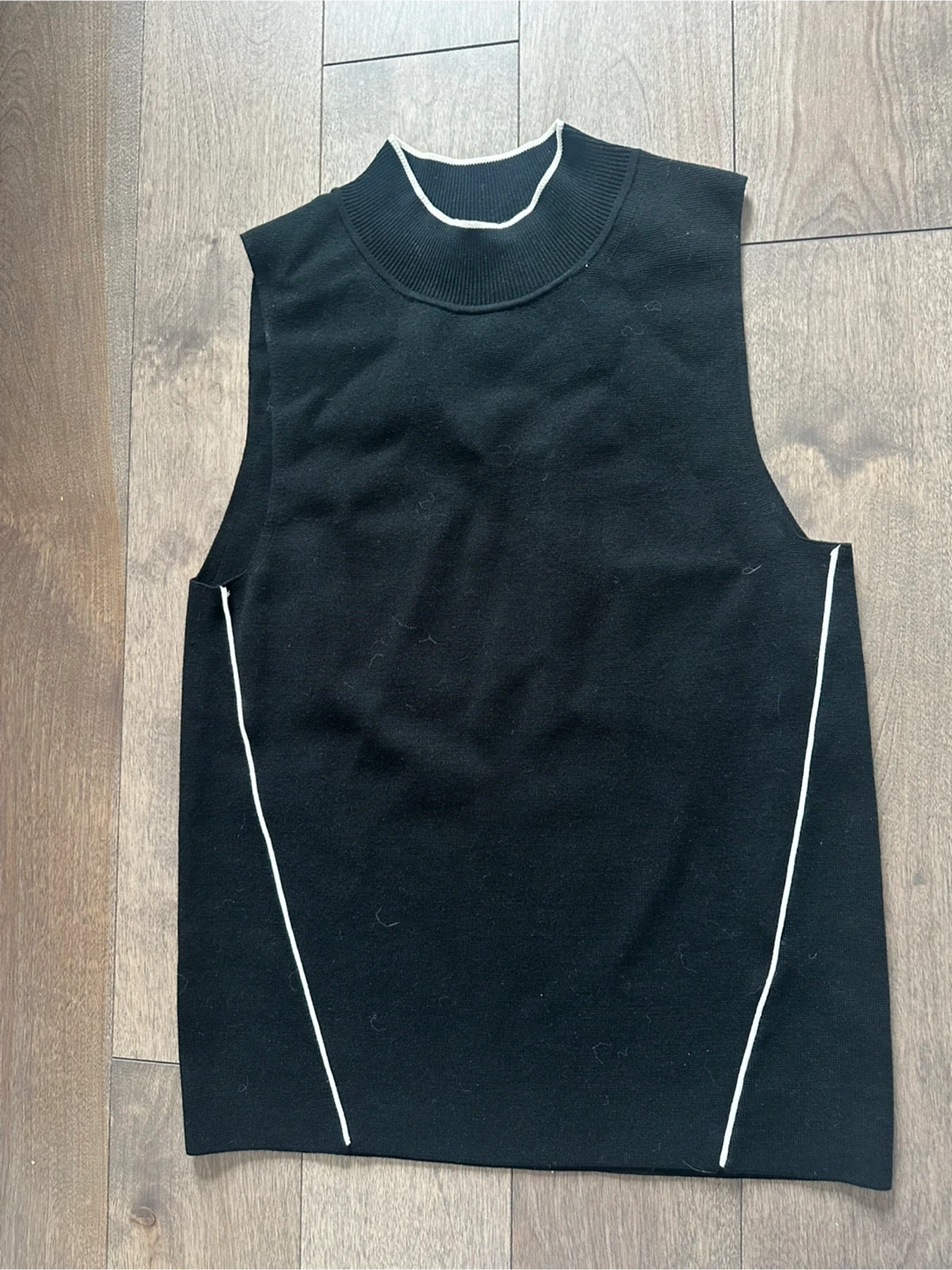 Banana Republic Black Sleeveless Mock Neck Top - photo 2