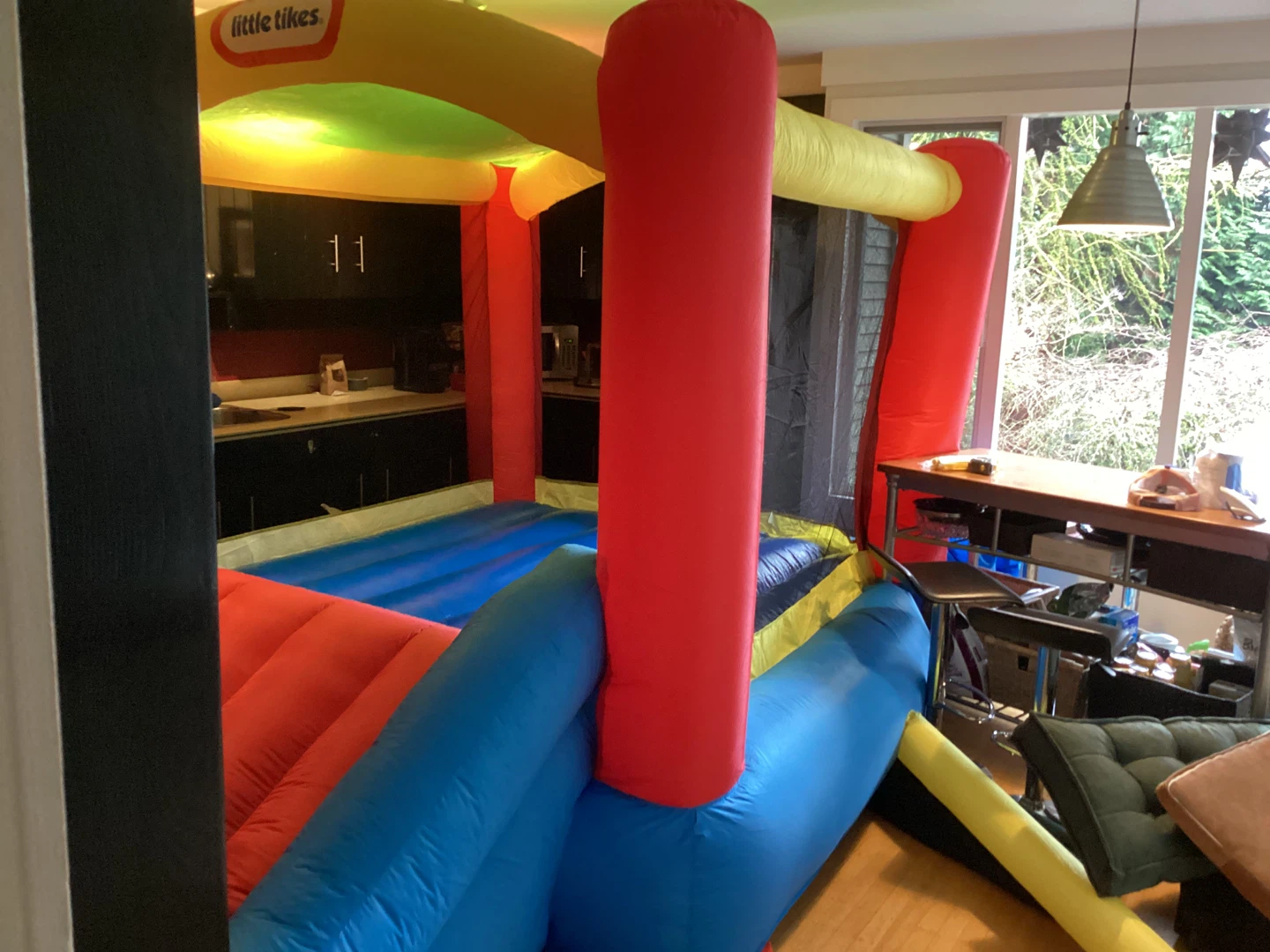 Little Tikes Inflatable Bounce House with Slide - photo 2
