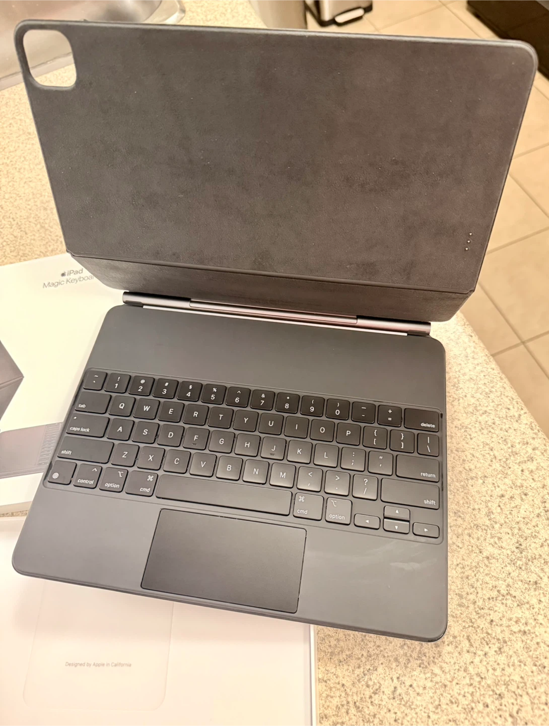 Apple Magic Keyboard for iPad Pro 12.9” — Like New, Full Set - photo 4