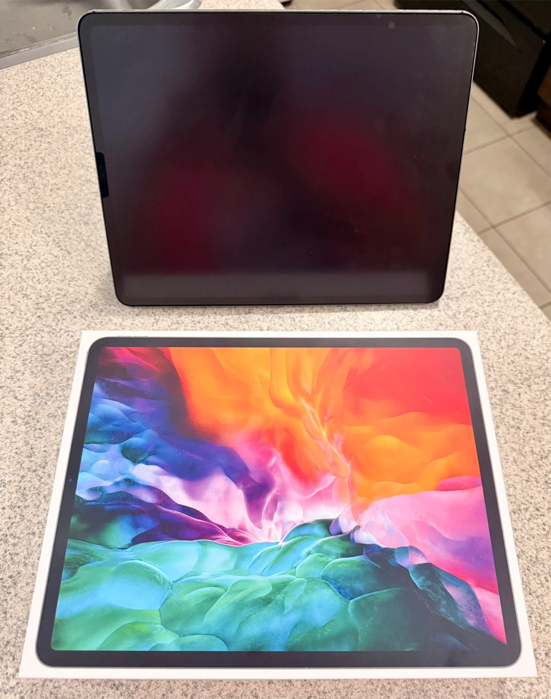 iPad Pro 12.9” (4th Gen), 256GB Wi-Fi + Cellular — Like New - photo 4