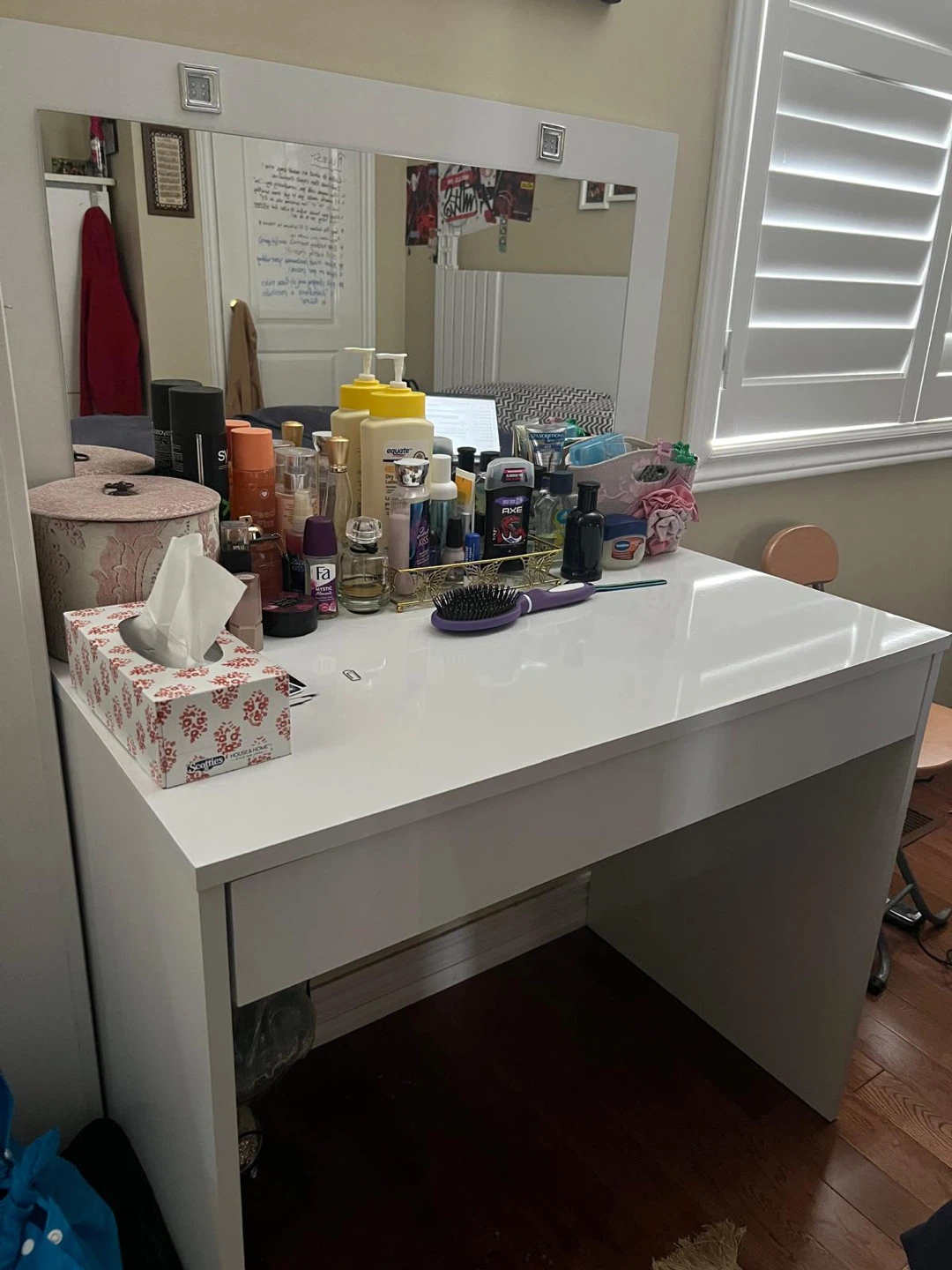 White Vanity Desk with Mirror