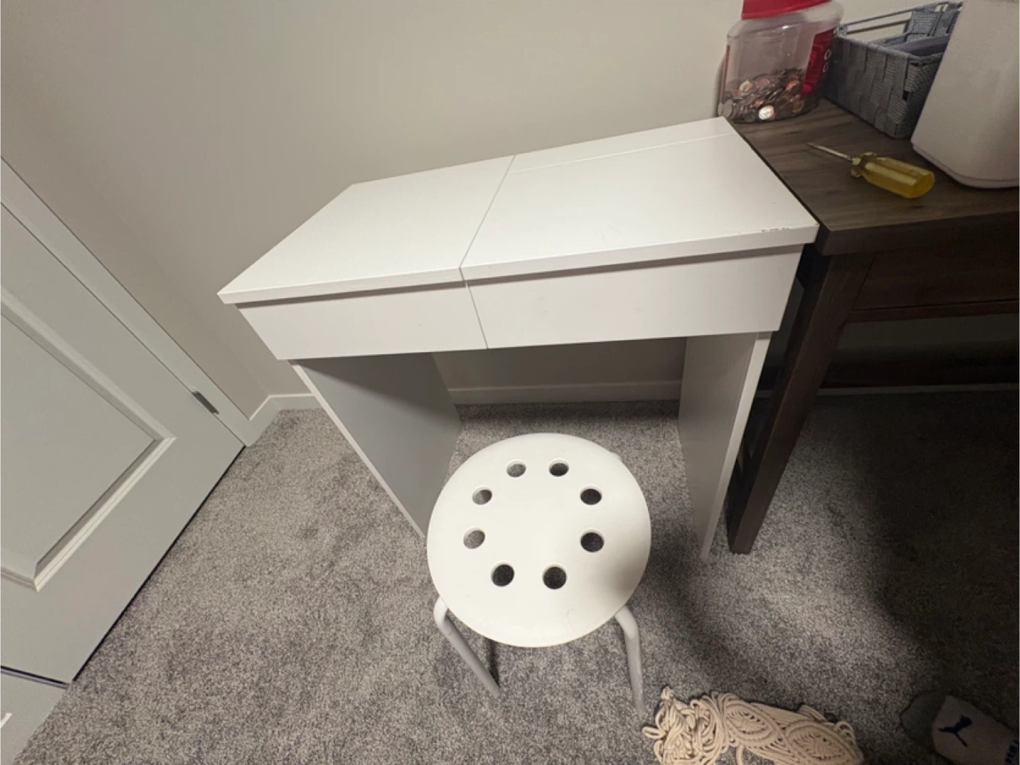 White Vanity Desk with Mirror and stool - photo 2