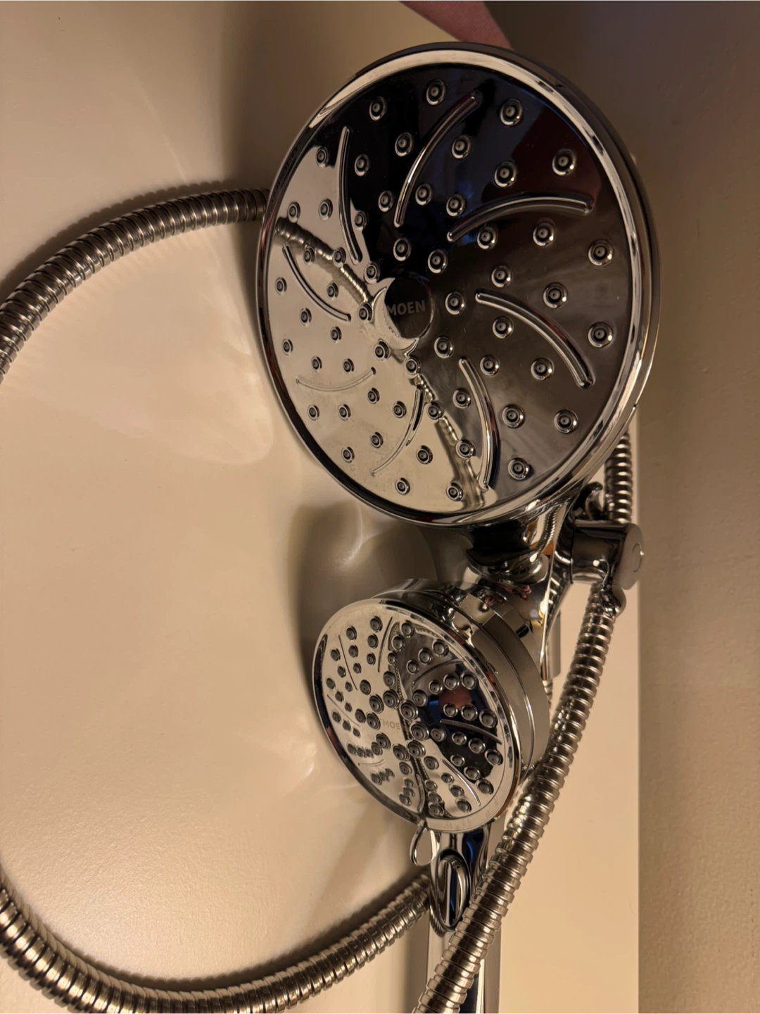 Moen Engage 6 Setting Handheld shower head