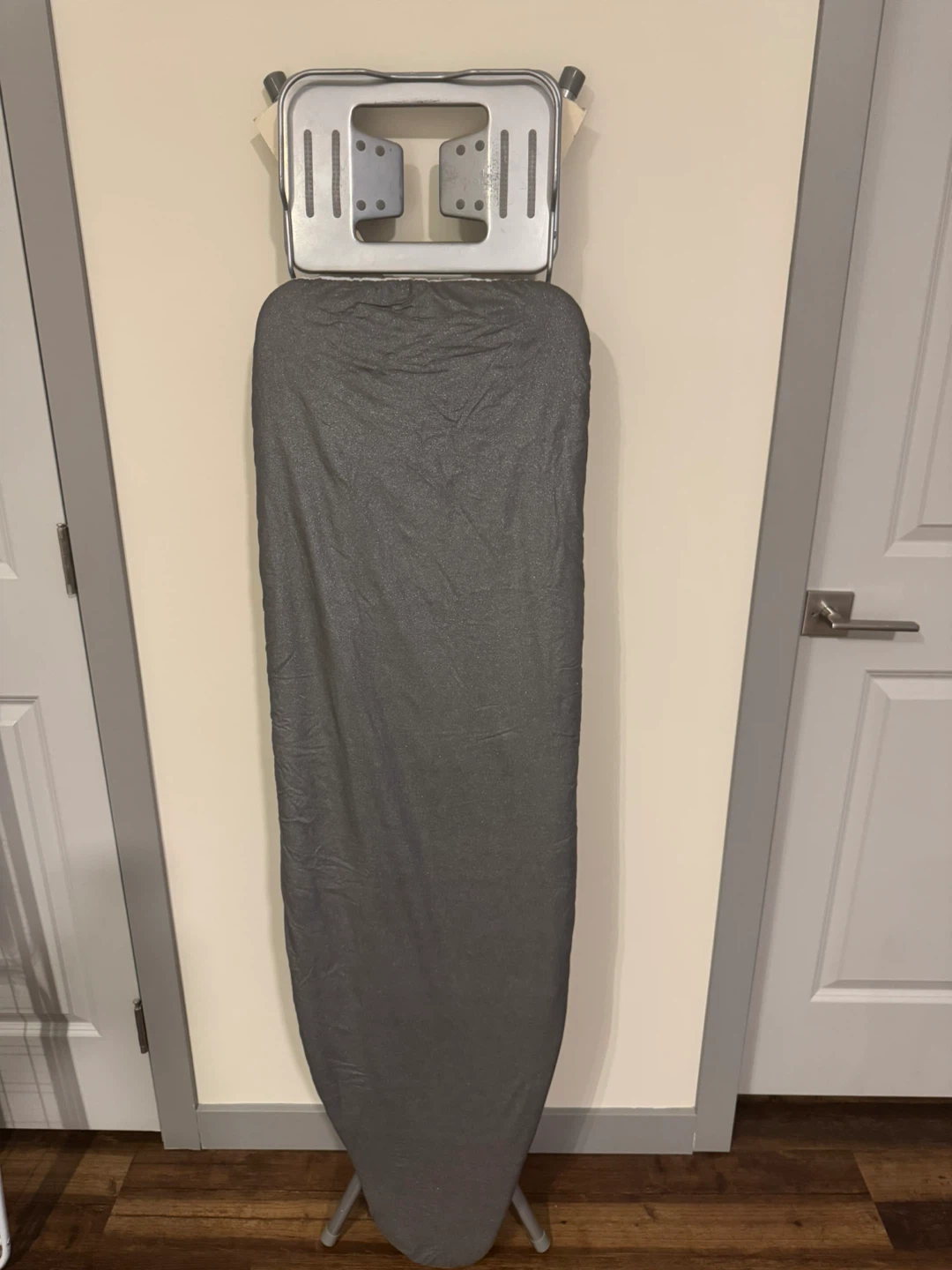 Iron and Ironing board - photo 2