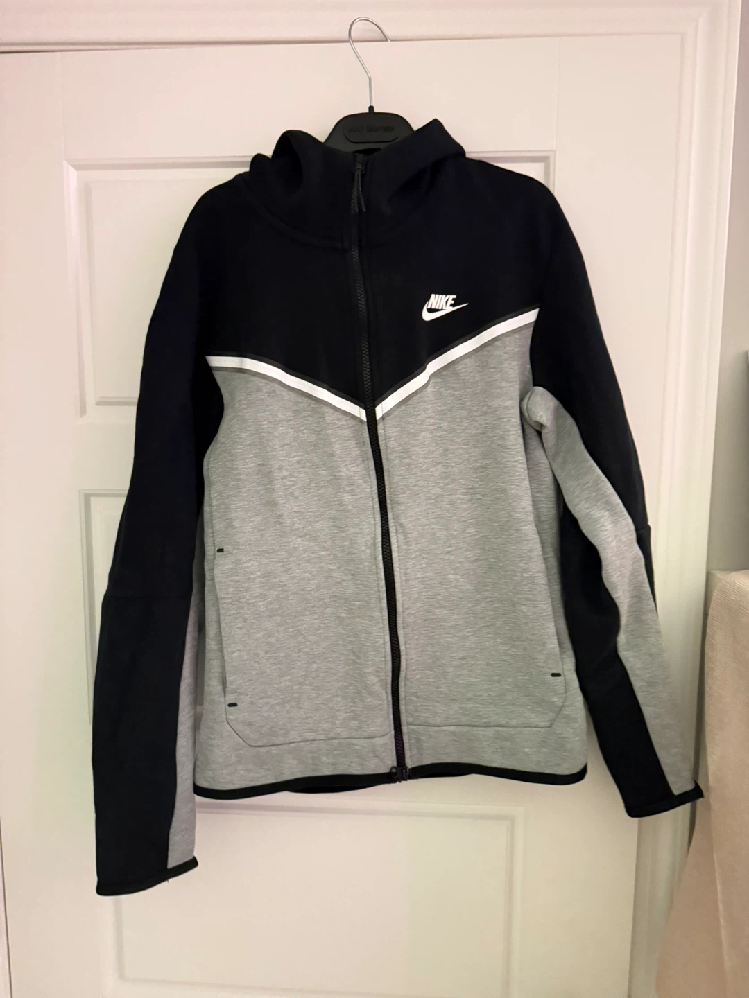 Nike Tech Fleece Full-Zip Hoodie