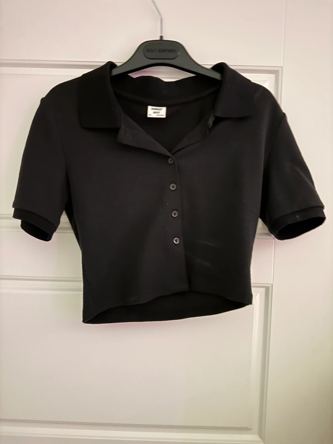 Aritzia Black Collared Crop Top