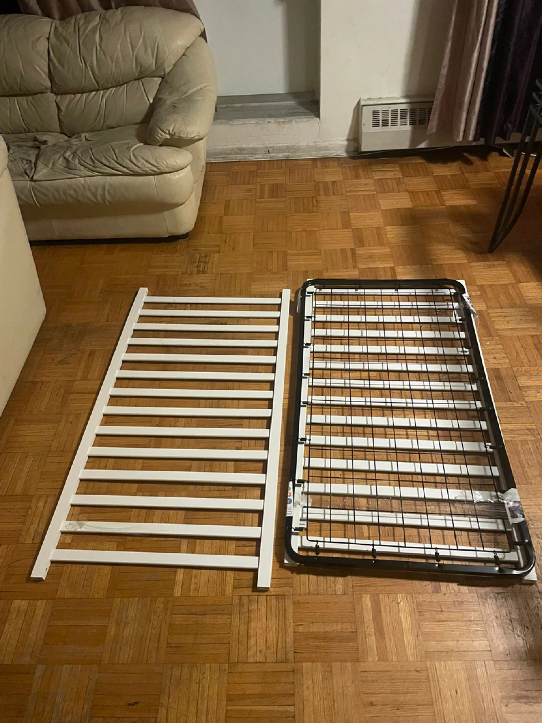 White Crib Rails and Mattress Support - photo 4