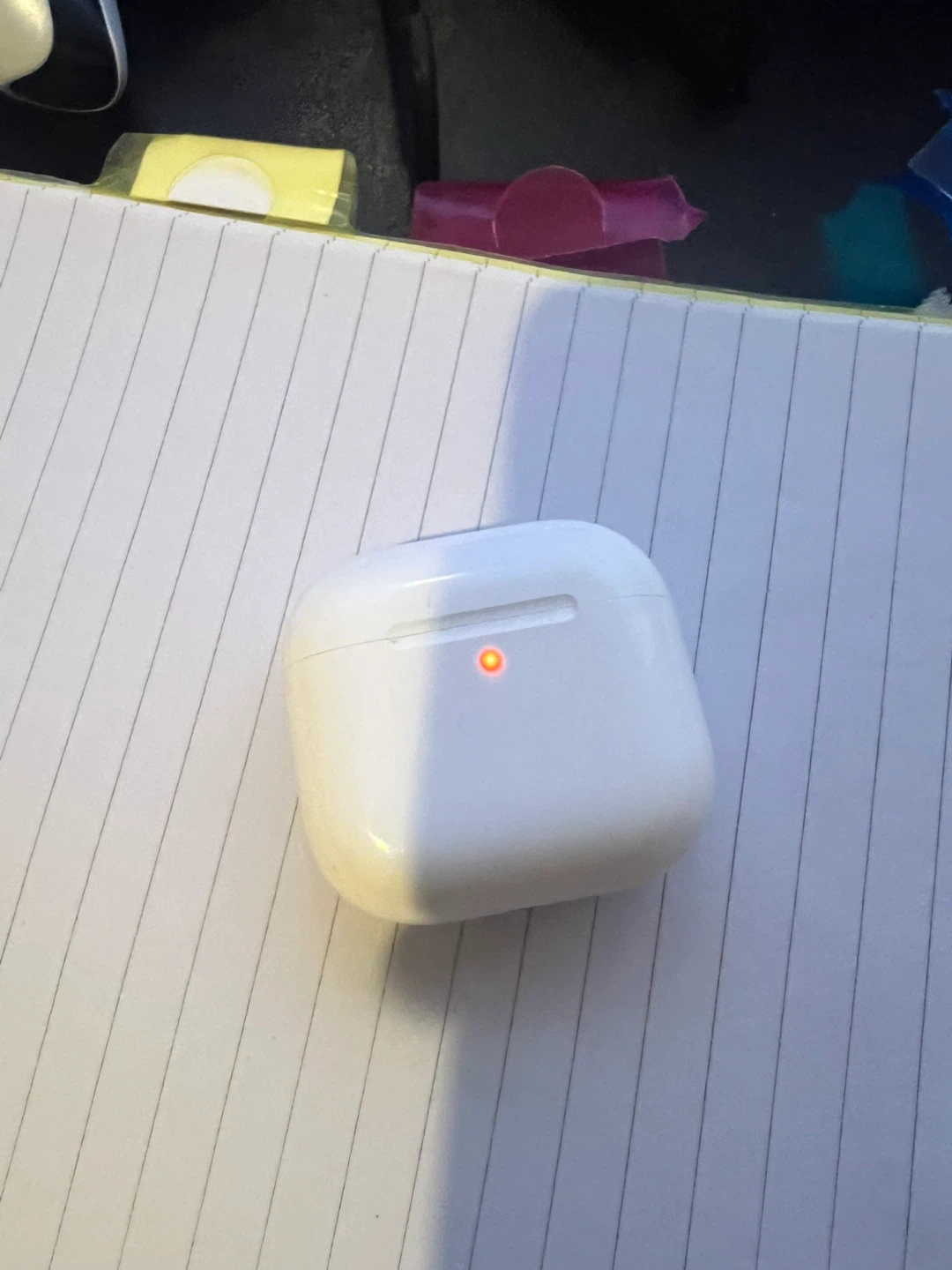 Apple AirPods 4 Charging Case - photo 2