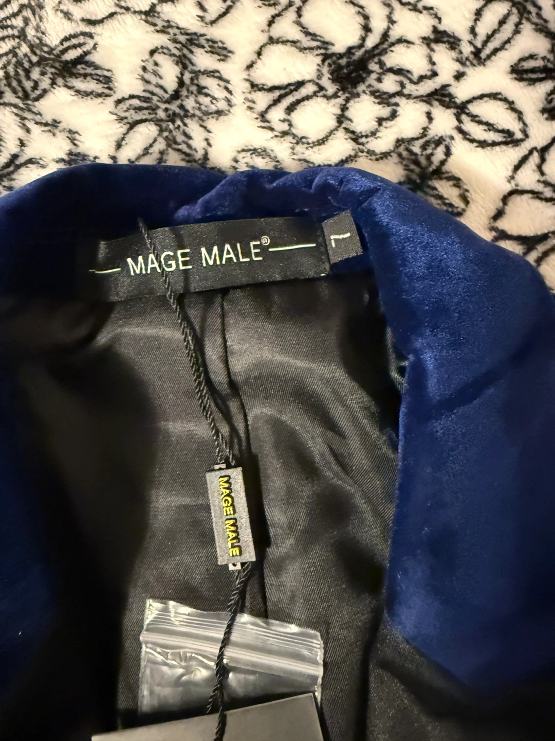Kids Mage Male Blue Velvet Blazer Set with Suspenders - Size 7 - photo 3