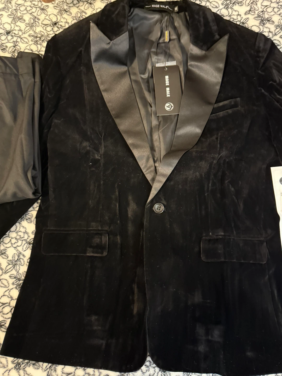 Kids Mage Male Black Velvet 3-Piece Suit with Suspenders Size 14 - photo 3
