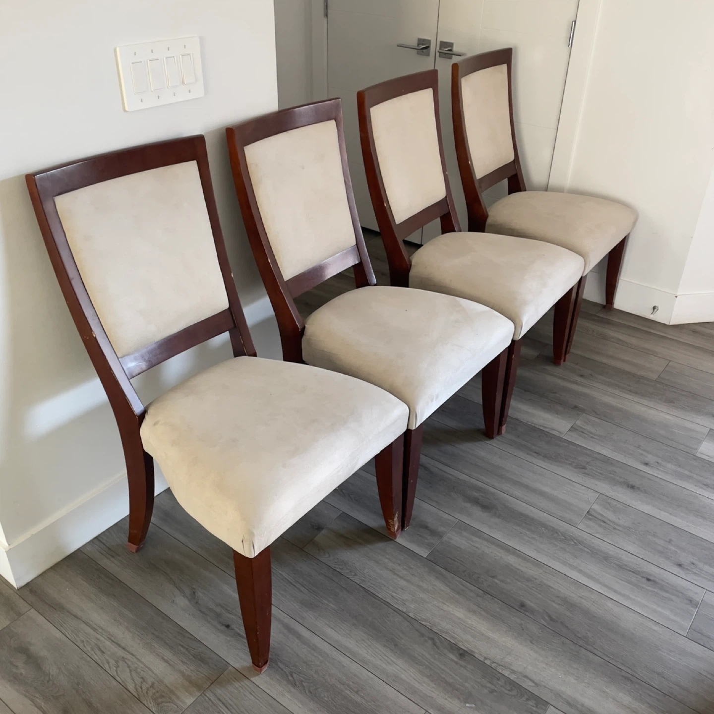 4 Dining Chairs
