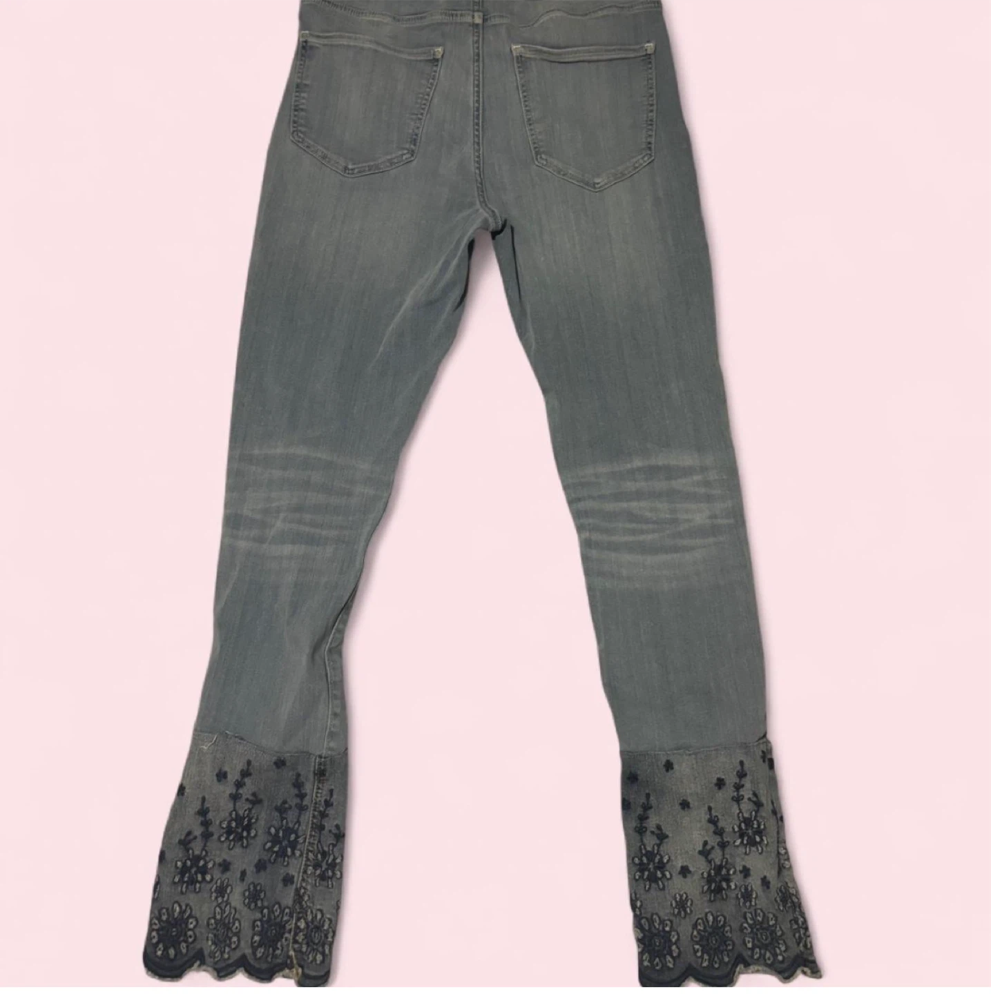 Women's Embroidered Flare Jeans - Size Unknown - photo 4