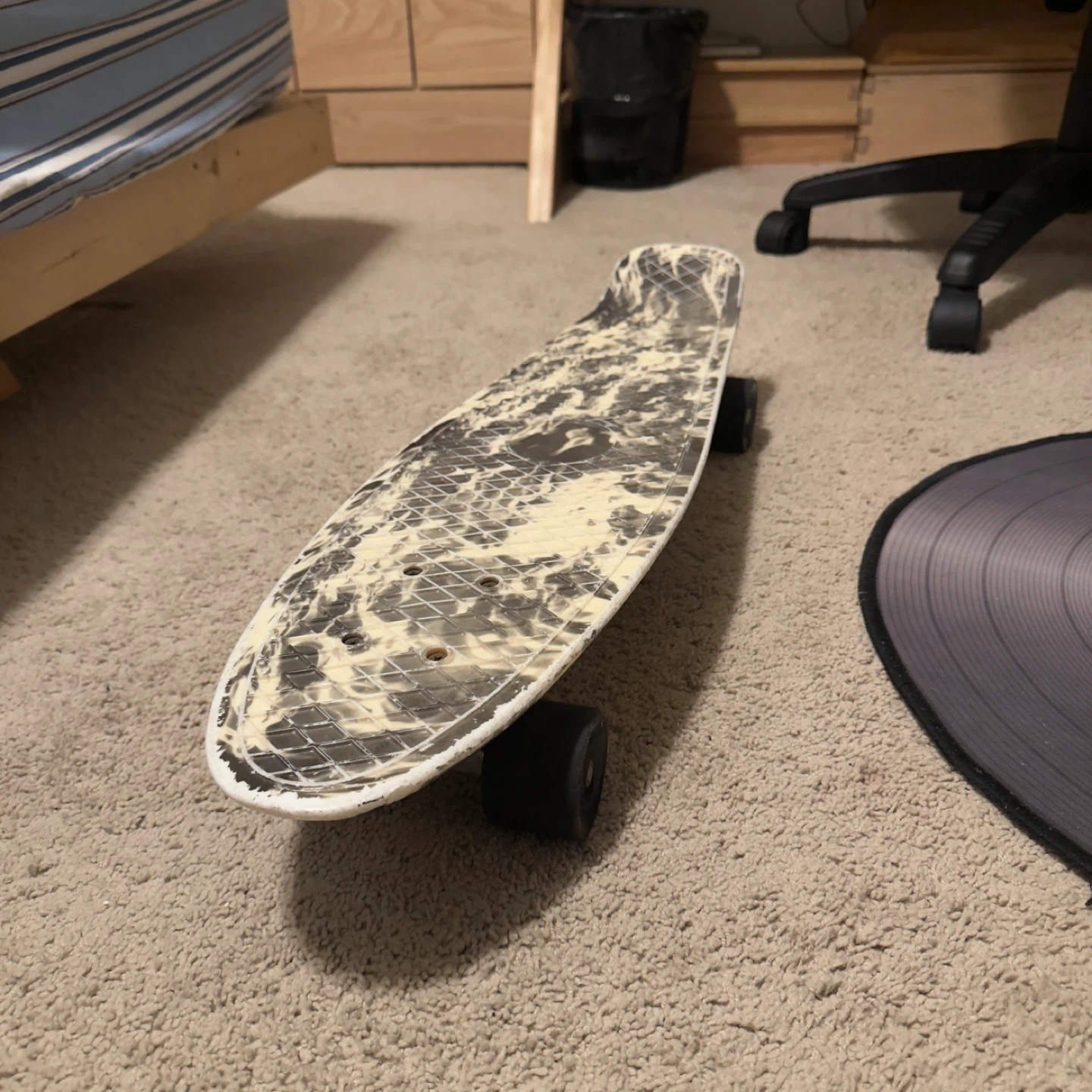Quarter Board Skateboard - Marbled Pattern - photo 3
