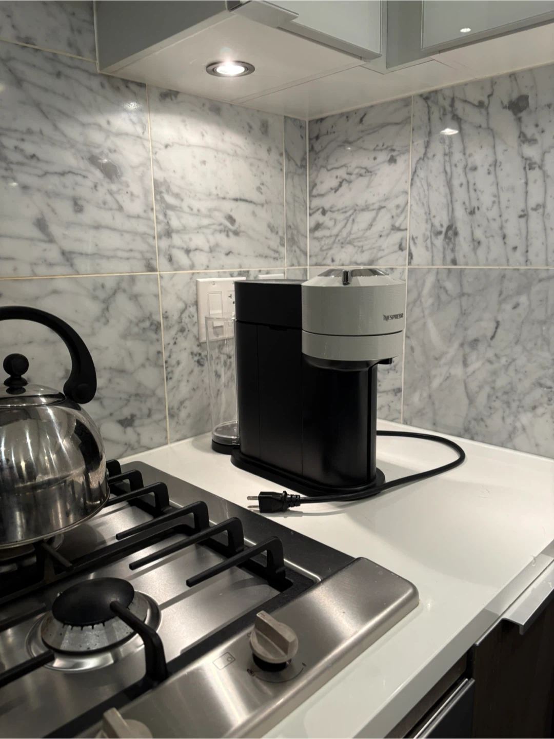 Breville Nespresso Vertuo Next Coffee Maker - Light Grey - photo 4