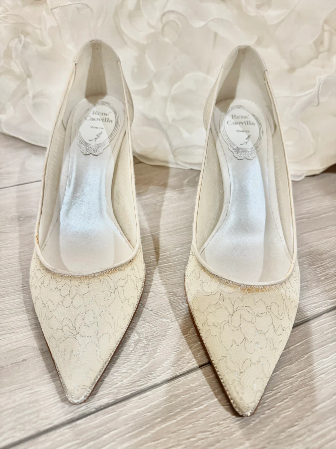 Authentic Rene Caovilla wedding bridal Lace Pumps - Size 36.5 - photo 2
