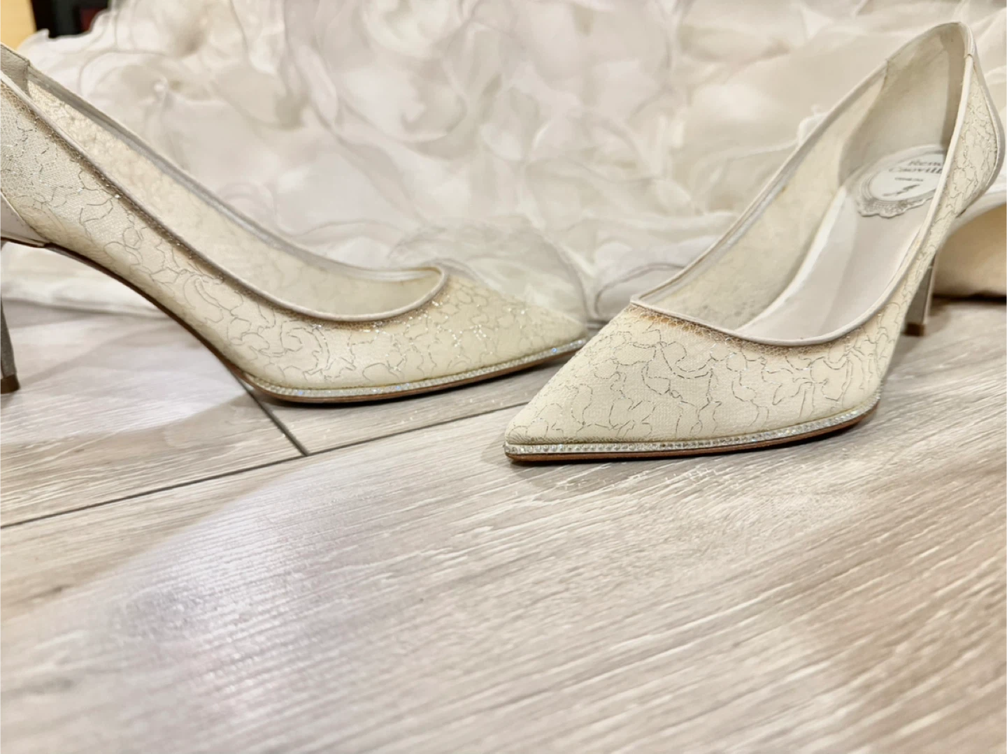 Authentic Rene Caovilla wedding bridal Lace Pumps - Size 36.5 - photo 4