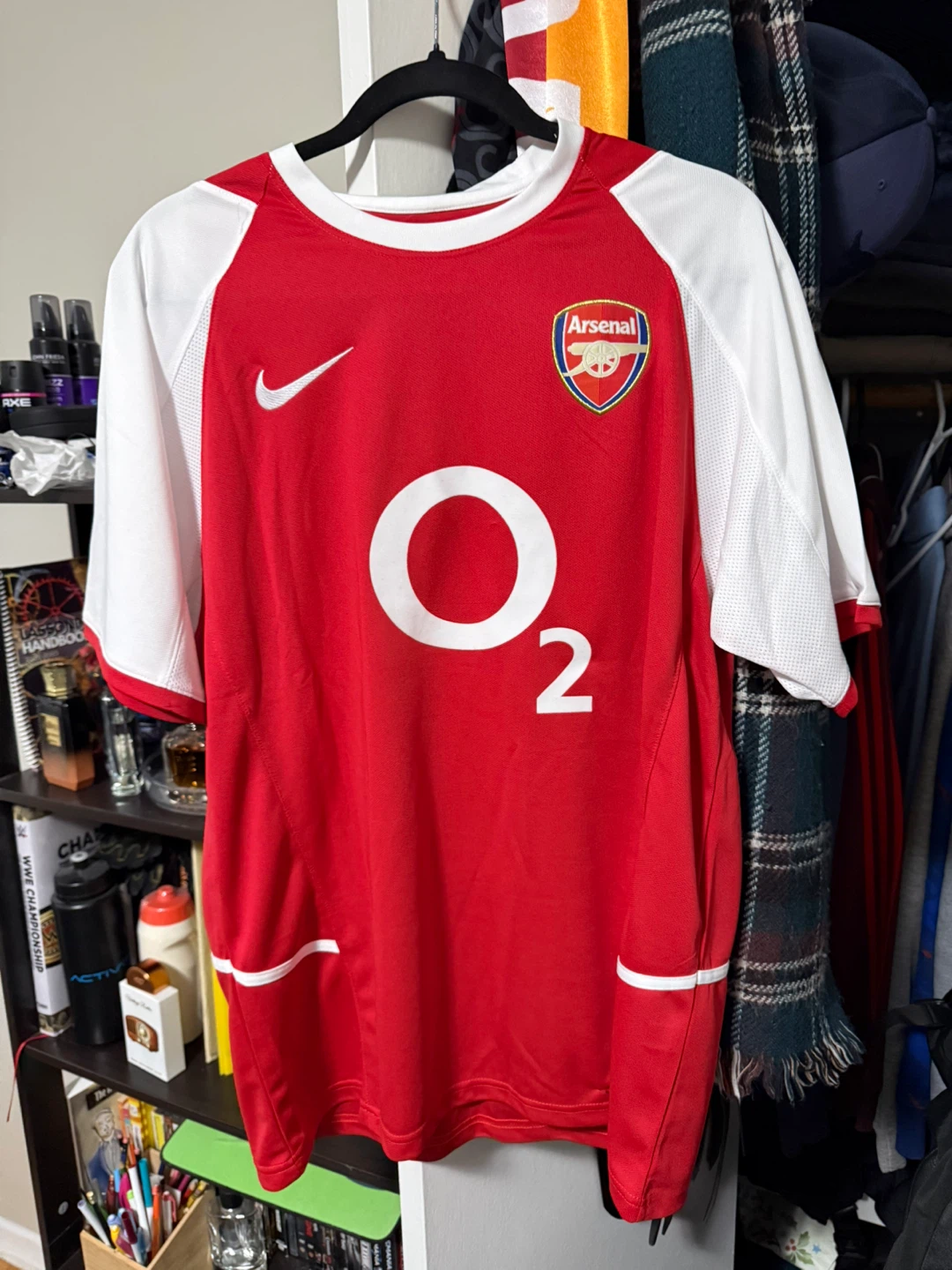 Arsenal Soccer Jersey - Size Large