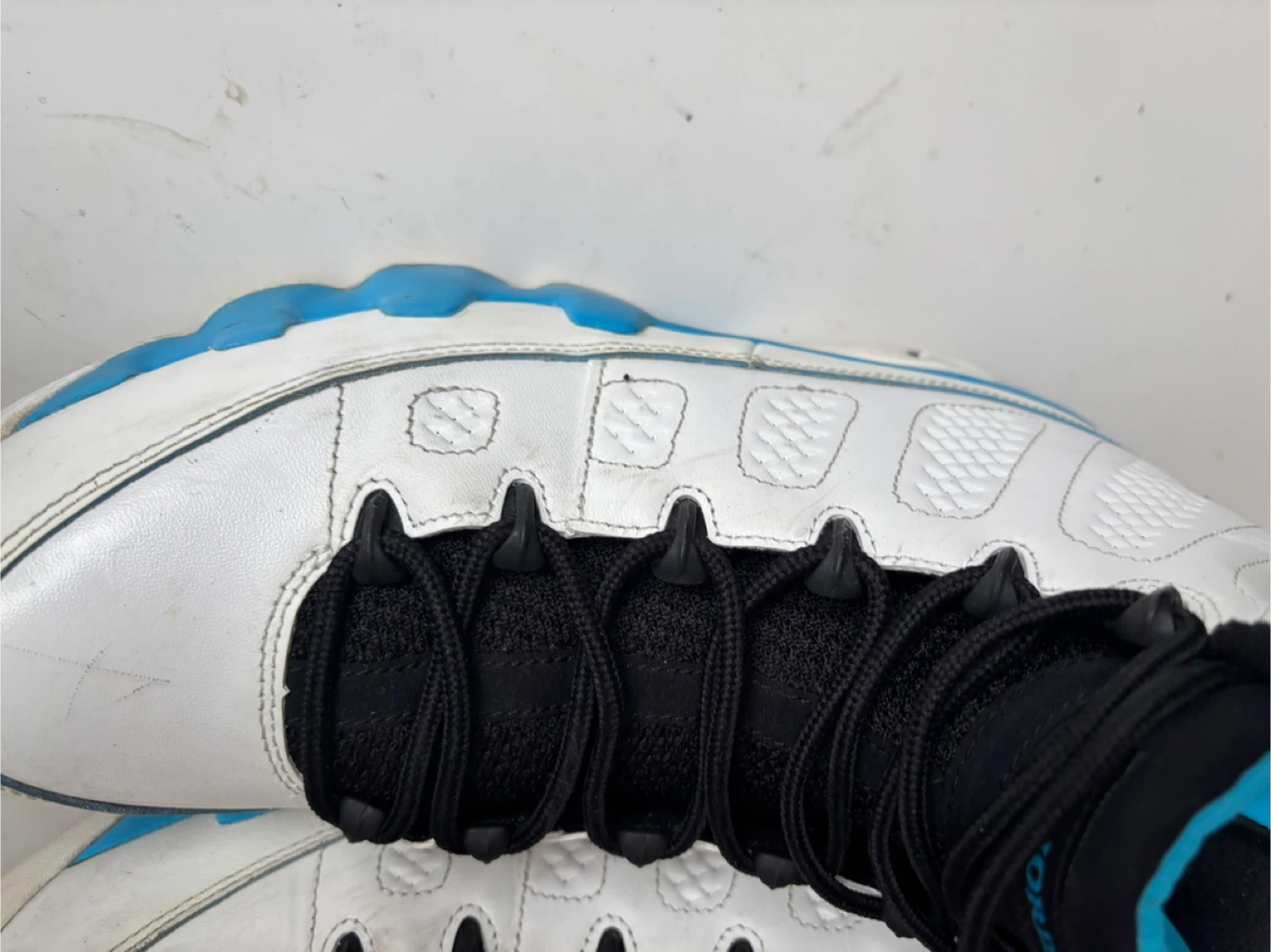 Air Jordan 9 Retro White & Blue Basketball Shoes - photo 2