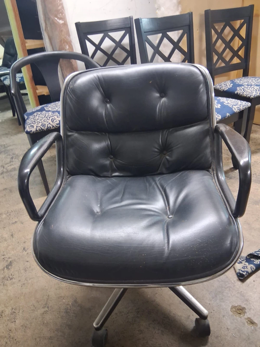 Knoll International Office Chair