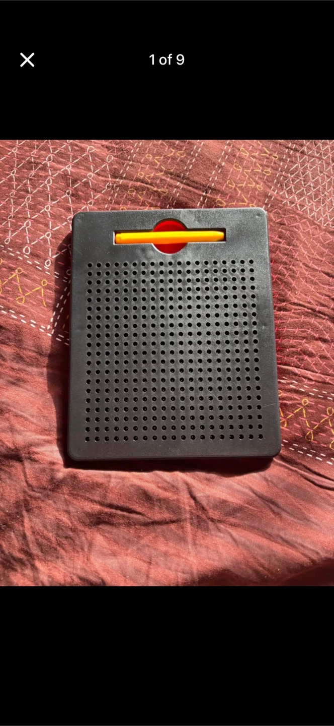 Magnetic sketch pad