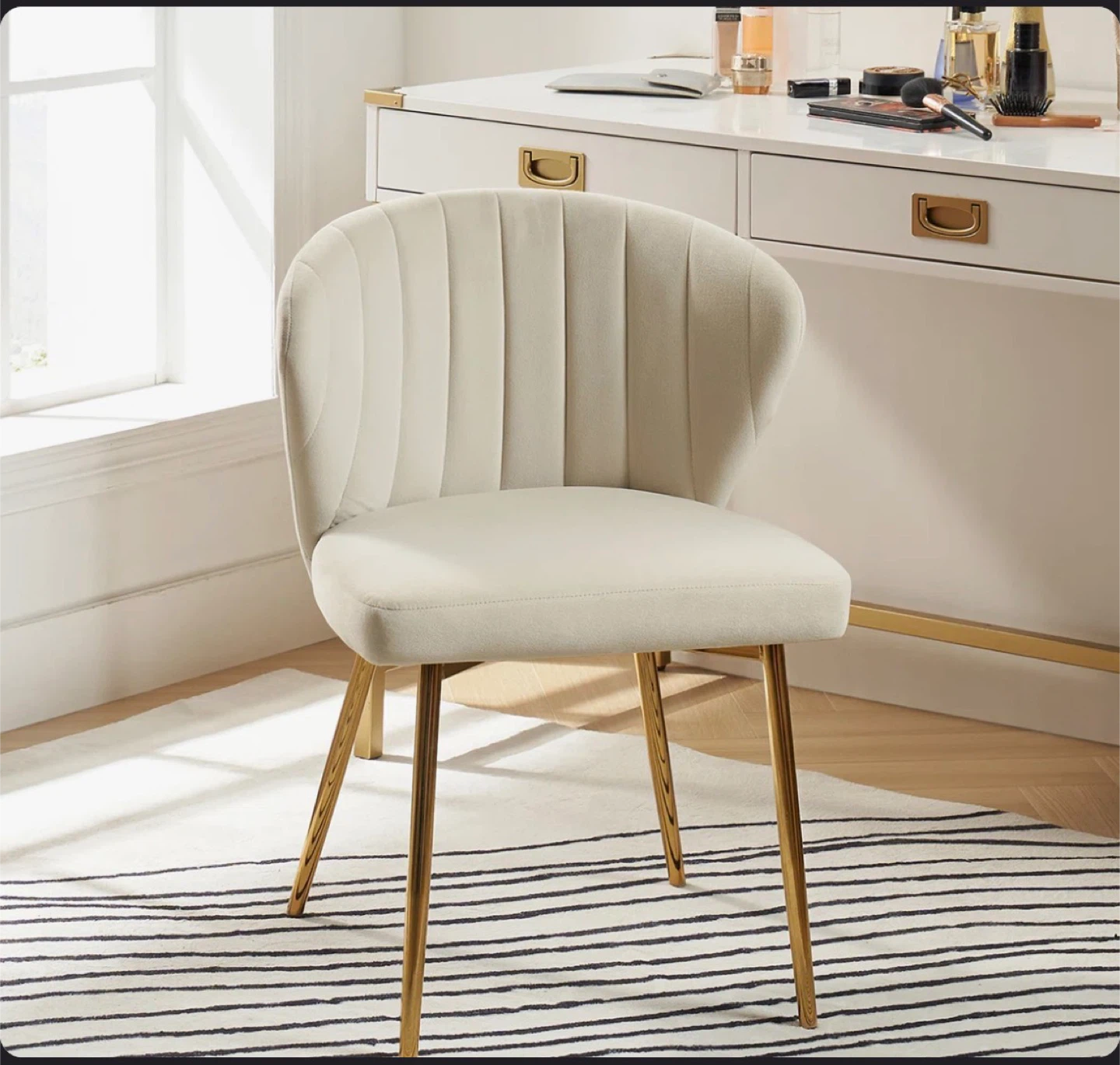Euclid 29"H Modern Velvet Accent Chair with Tufted Back.