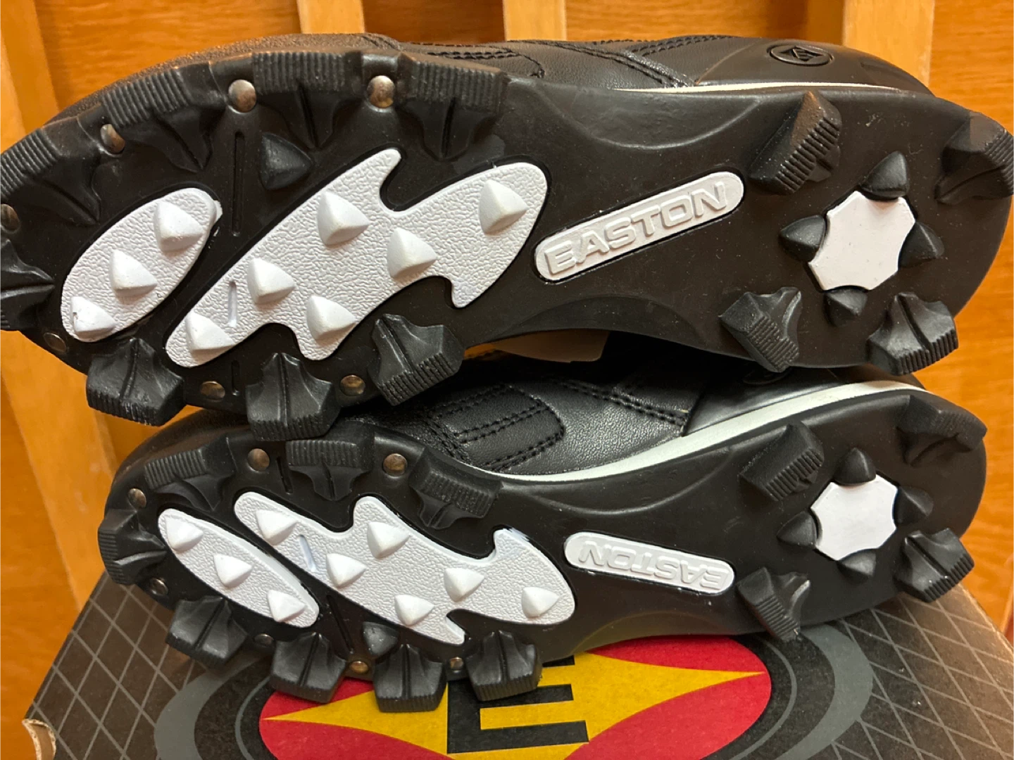 New in box Easton Black Baseball Cleats - Women's Size 5 - photo 5